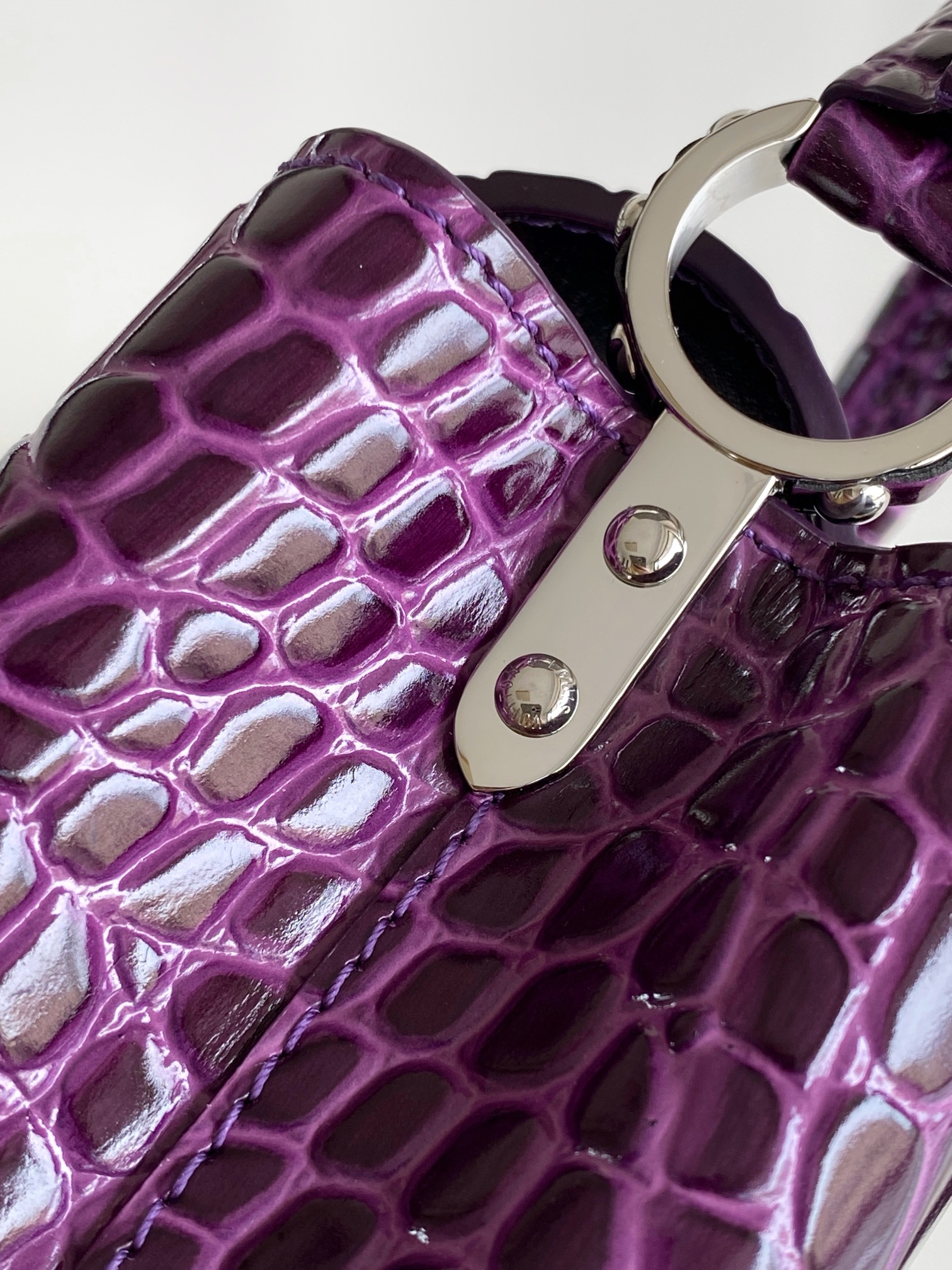 LV 高仿 女款 Capucines 紫色迷你斜背包 時尚手提包| 10 LV 高仿 女款 Capucines 紫色迷你斜背包 時尚手提包