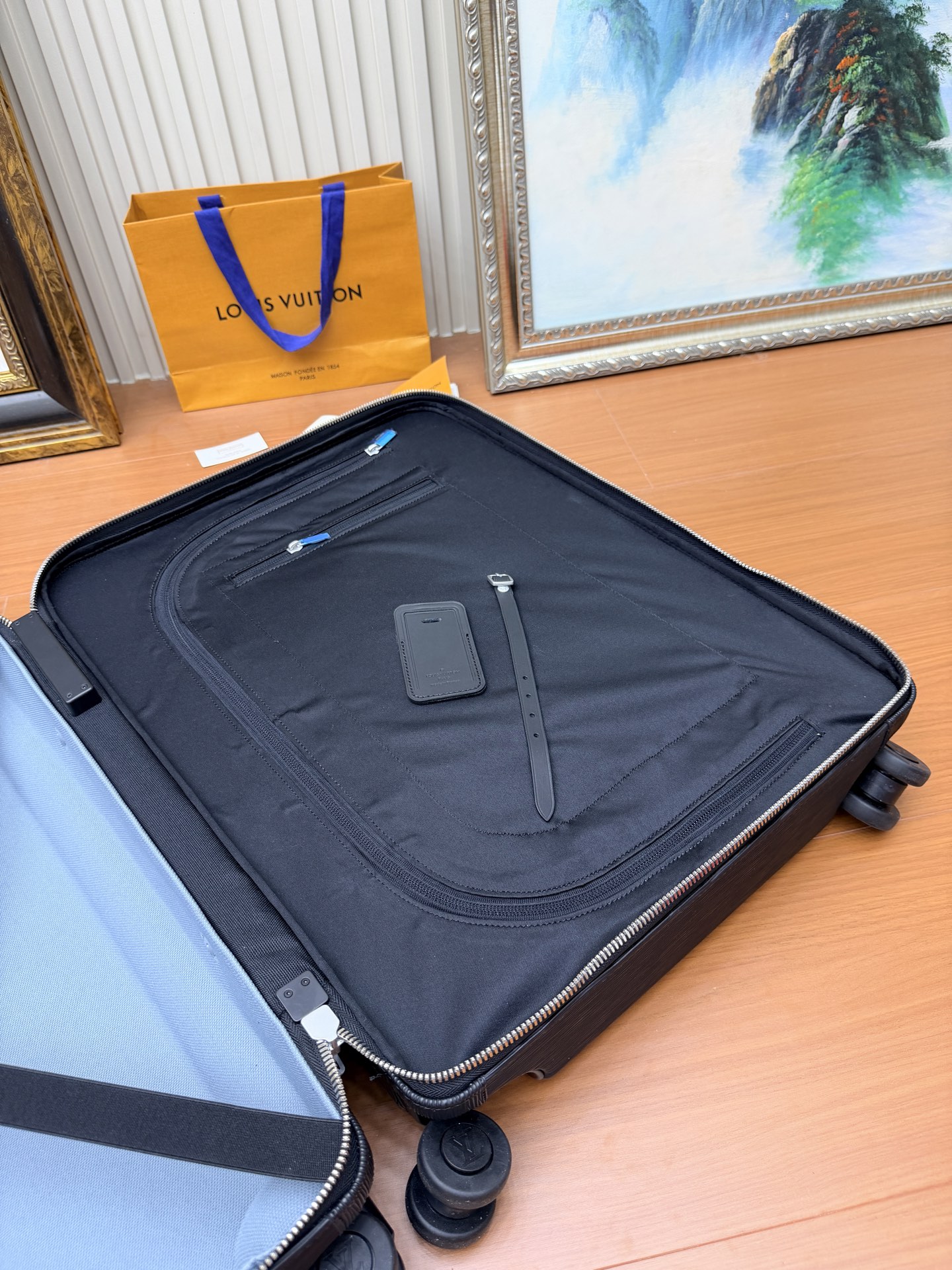 LV 一比一 Epi 皮革 Horizon 拉桿箱 商務登機箱 四輪靜音旅行箱| 9 LV 一比一 Epi 皮革 Horizon 拉桿箱 商務登機箱 四輪靜音旅行箱