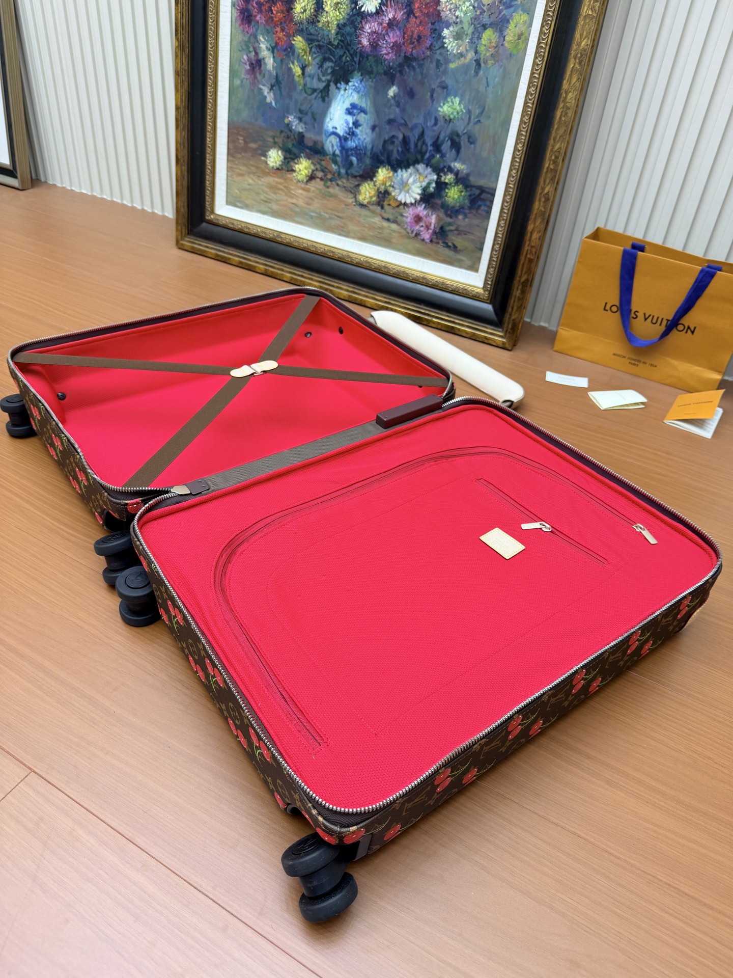 LV 原單 Monogram Cherry 櫻桃印花拉桿箱 Horizon 旅行行李箱| 13 LV 原單 Monogram Cherry 櫻桃印花拉桿箱 Horizon 旅行行李箱