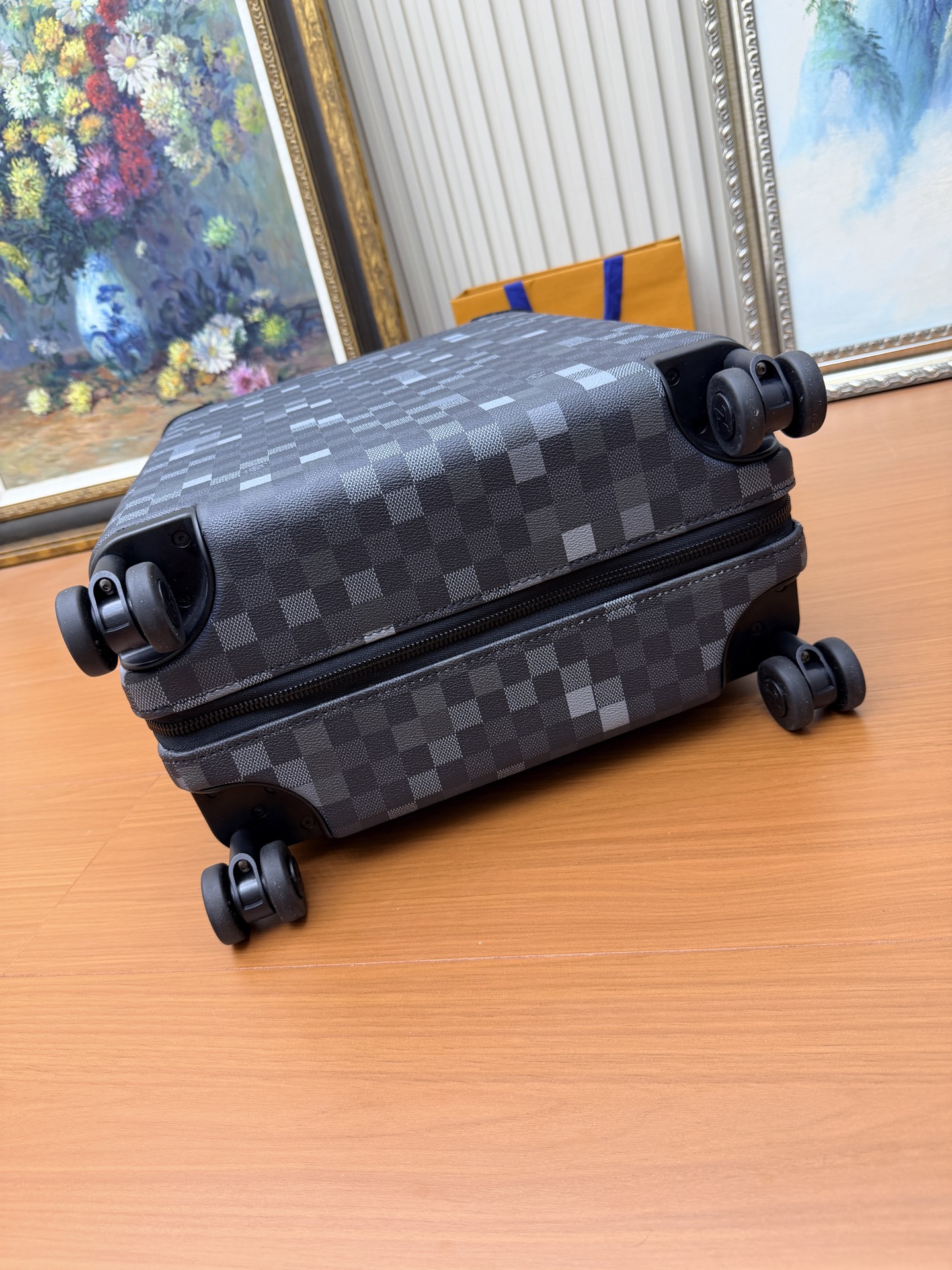 LV 一比一 Damier Pixel 棋盤格 Horizon 拉桿箱 四輪旅行行李箱| 9 LV 一比一 Damier Pixel 棋盤格 Horizon 拉桿箱 四輪旅行行李箱
