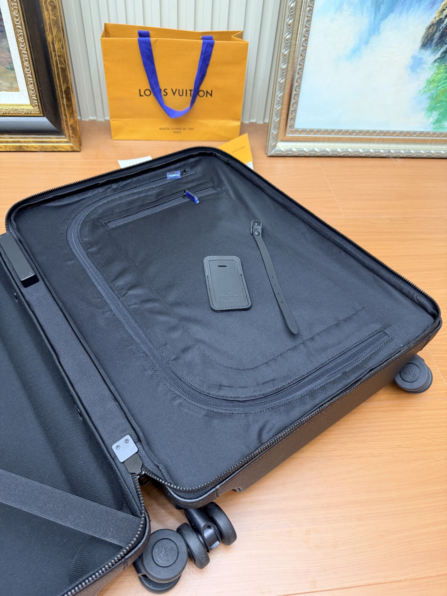 LV A貨 黑色皮革 Horizon 拉桿箱 商務登機箱 四輪靜音旅行箱| 13 LV A貨 黑色皮革 Horizon 拉桿箱 商務登機箱 四輪靜音旅行箱