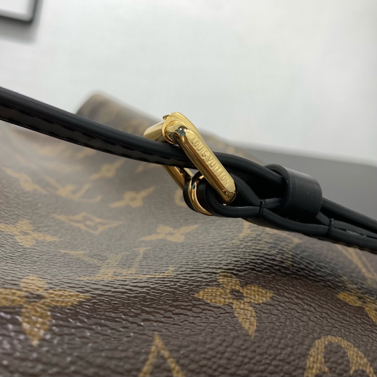 LV高仿老花鏈條水桶包 Monogram設計斜背肩背兩用包| 16 LV高仿老花鏈條水桶包 Monogram設計斜背肩背兩用包