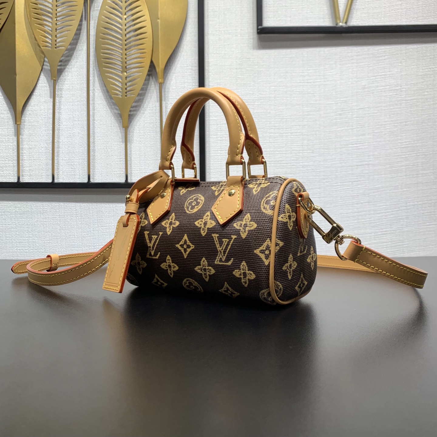 LV 高仿 女款 Nano Speedy 迷你手提斜背包 經典老花 百搭復古風| 13 LV 高仿 女款 Nano Speedy 迷你手提斜背包 經典老花 百搭復古風