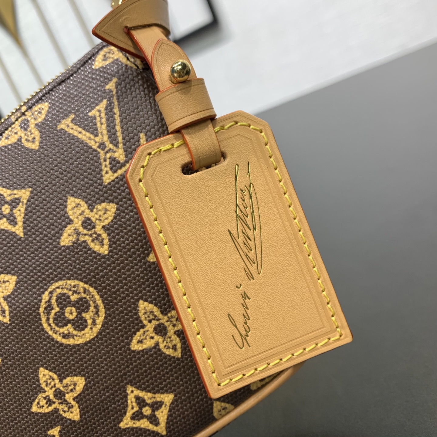 LV 原單 女款 Pochette Accessoires 腋下包 經典老花 簡約百搭款| 16 LV 原單 女款 Pochette Accessoires 腋下包 經典老花 簡約百搭款