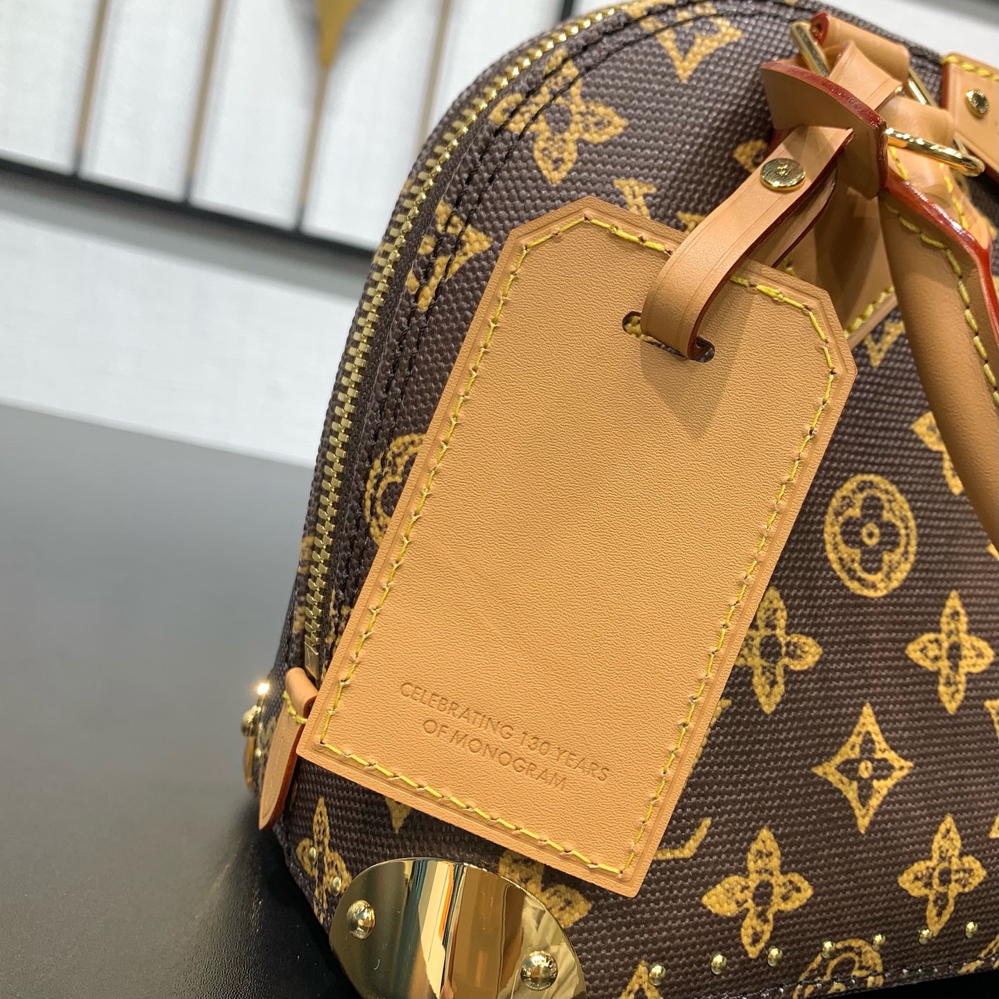 LV A貨 女款 Alma BB 手提包 經典老花 金鏈設計 優雅氣質款| 17 LV A貨 女款 Alma BB 手提包 經典老花 金鏈設計 優雅氣質款