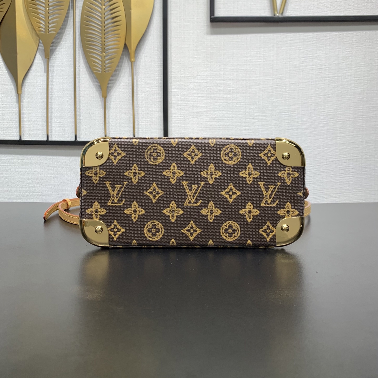 LV A貨 女款 Alma BB 手提包 經典老花 金鏈設計 優雅氣質款| 12 LV A貨 女款 Alma BB 手提包 經典老花 金鏈設計 優雅氣質款