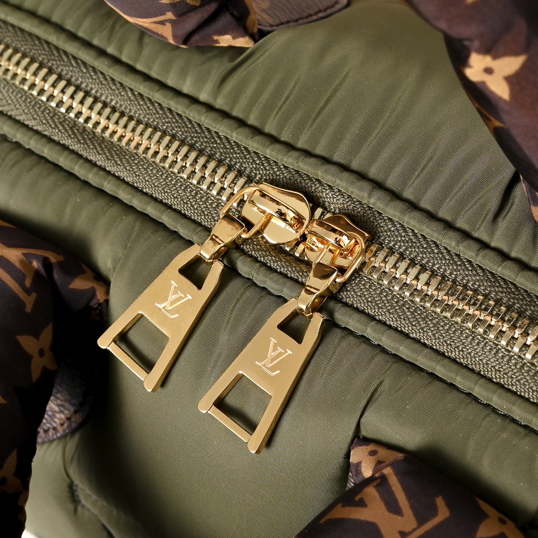 LV 高仿 女款 Pillow Speedy 枕頭包 軍綠色 輕量設計 休閒百搭款| 10 LV 高仿 女款 Pillow Speedy 枕頭包 軍綠色 輕量設計 休閒百搭款