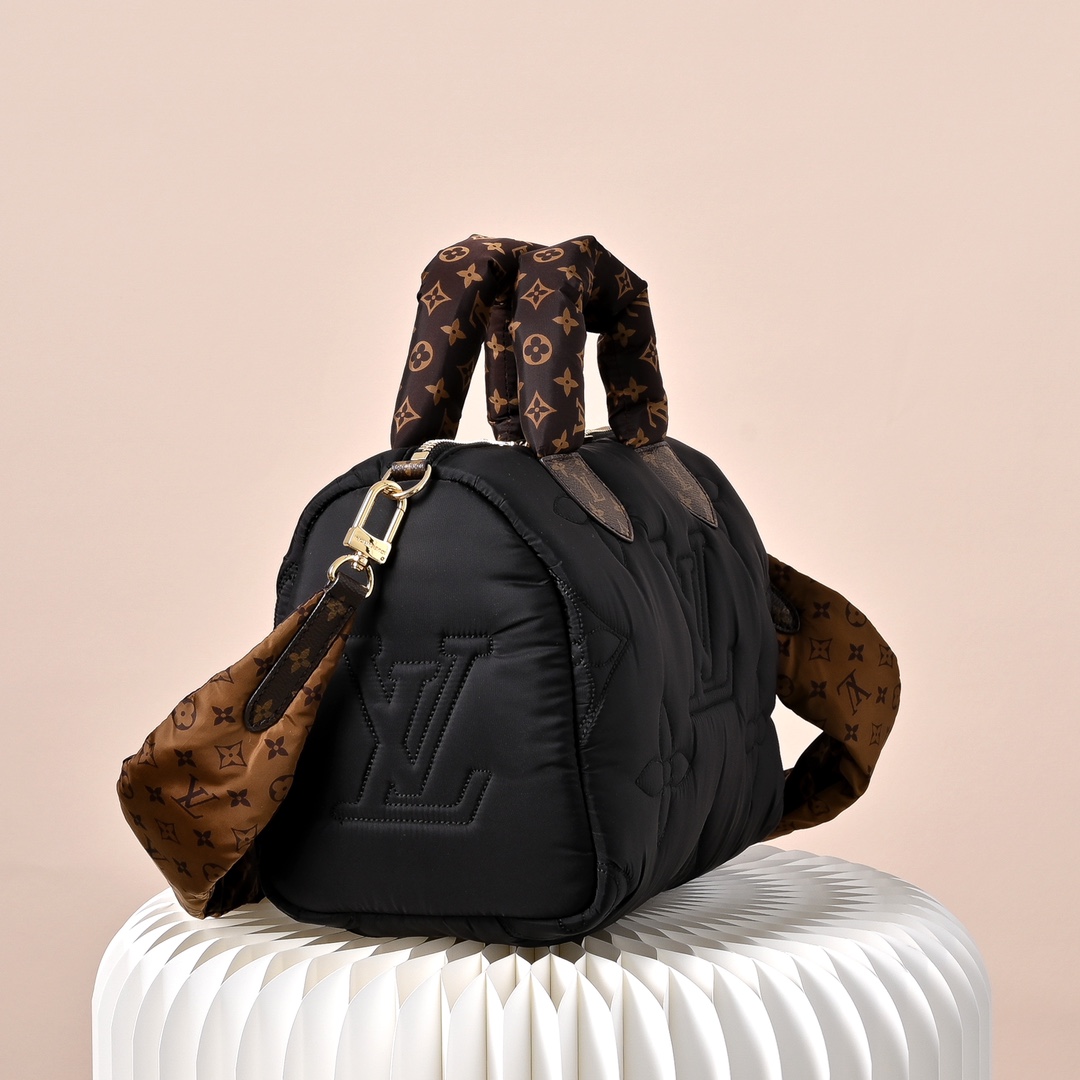 LV 一比一 女款 Pillow Speedy 枕頭包 黑色 輕量設計 百搭時尚款| 14 LV 一比一 女款 Pillow Speedy 枕頭包 黑色 輕量設計 百搭時尚款