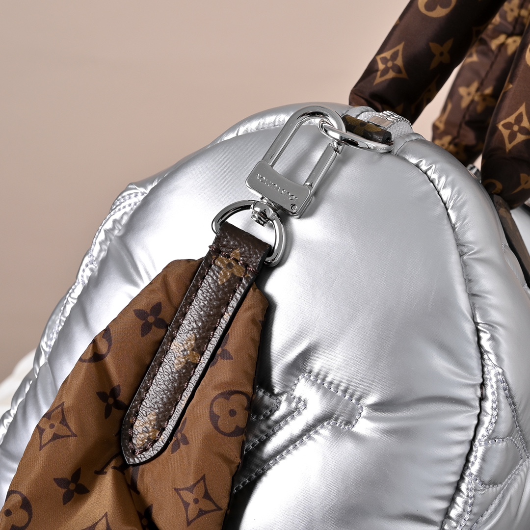 LV 原單 女款 Pillow Speedy 枕頭包 銀色 金屬光澤 潮流時尚款| 11 LV 原單 女款 Pillow Speedy 枕頭包 銀色 金屬光澤 潮流時尚款