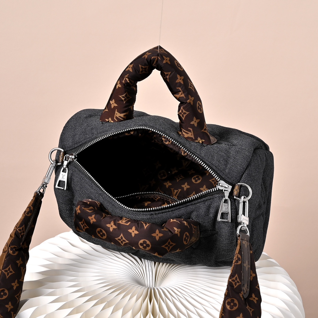LV 高仿 女款 Pillow Speedy 枕頭包 深灰色 丹寧質感 休閒百搭款| 9 LV 高仿 女款 Pillow Speedy 枕頭包 深灰色 丹寧質感 休閒百搭款