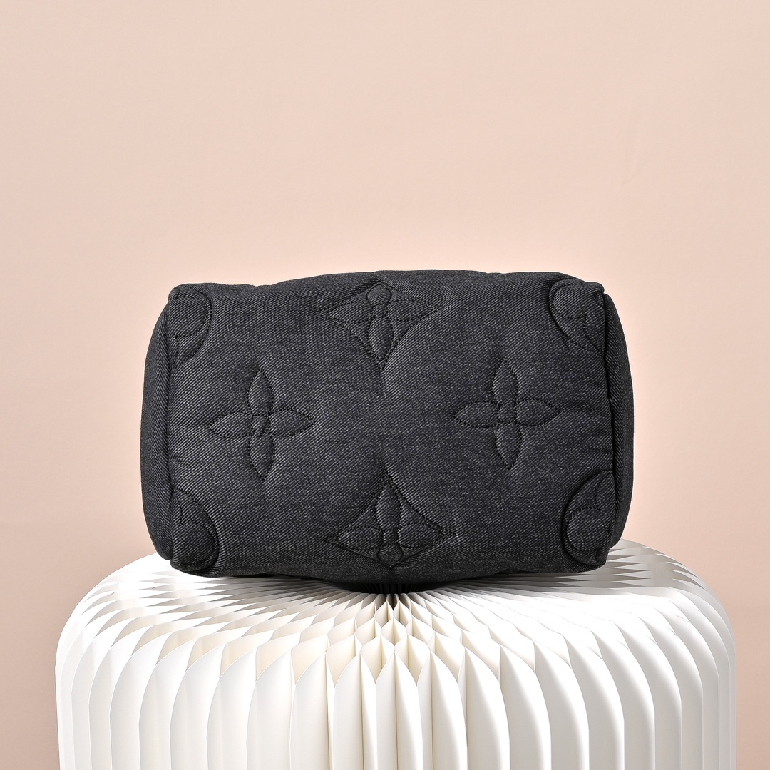 LV 高仿 女款 Pillow Speedy 枕頭包 深灰色 丹寧質感 休閒百搭款| 7 LV 高仿 女款 Pillow Speedy 枕頭包 深灰色 丹寧質感 休閒百搭款