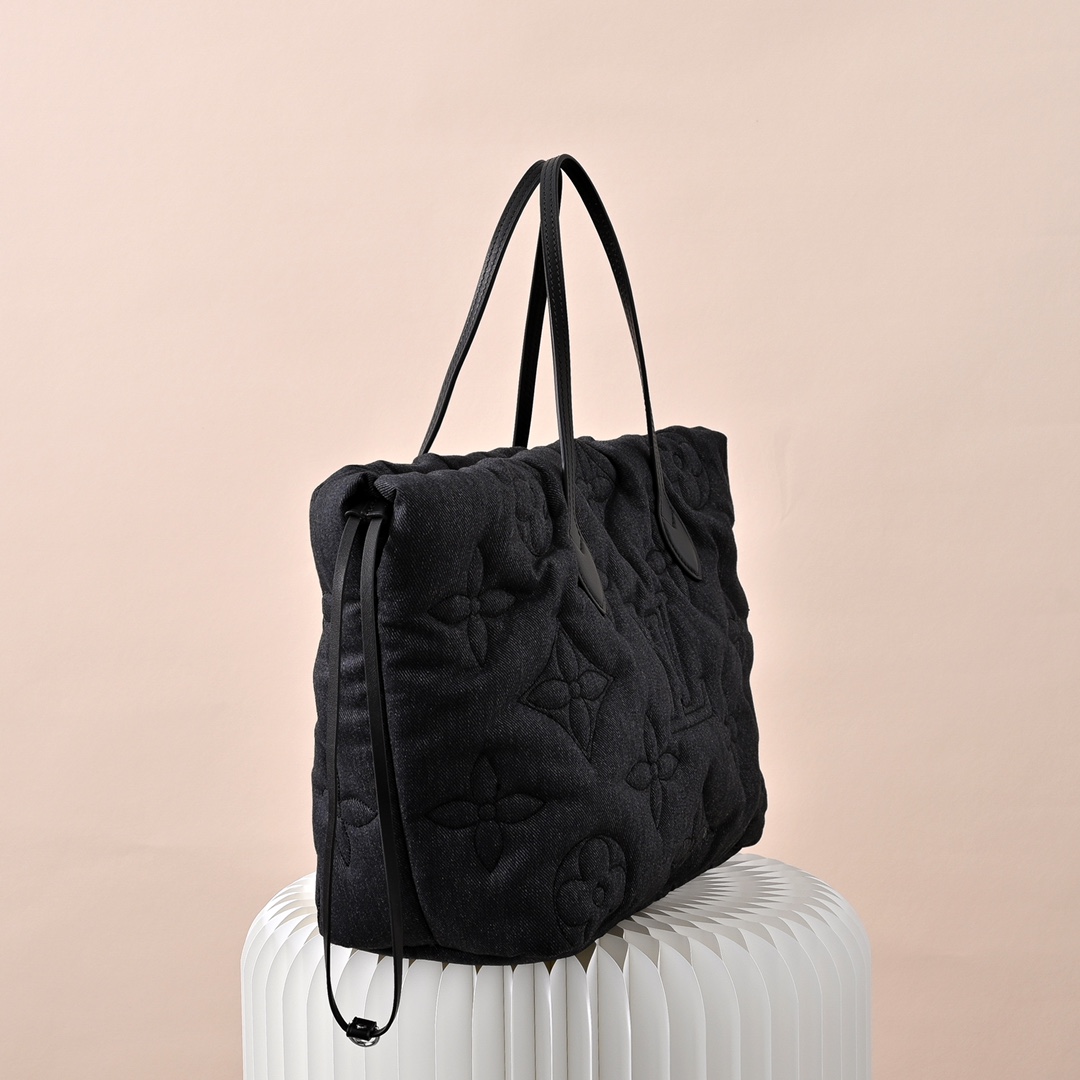 LV 高仿 女款 Monogram 牛仔托特包 丹寧壓紋 大容量設計 通勤休閒款| 14 LV 高仿 女款 Monogram 牛仔托特包 丹寧壓紋 大容量設計 通勤休閒款