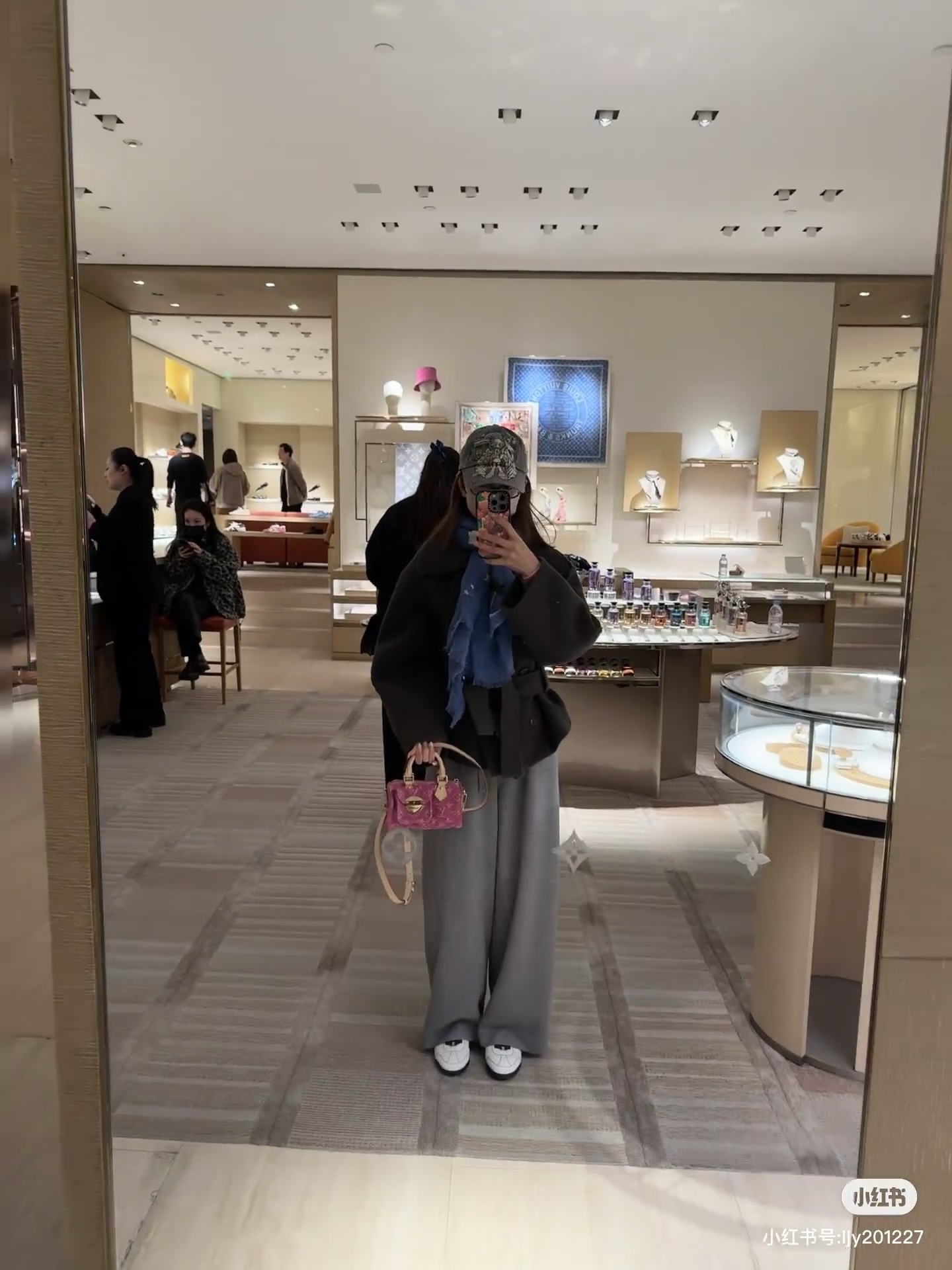 LV 原單 女款 Denim Nano Speedy 粉色丹寧手提斜背包 迷你百搭款| 16 LV 原單 女款 Denim Nano Speedy 粉色丹寧手提斜背包 迷你百搭款