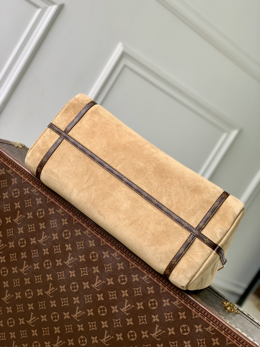 LV A貨 女款 麂皮肩背包 經典復古設計 時尚百搭款| 12 LV A貨 女款 麂皮肩背包 經典復古設計 時尚百搭款