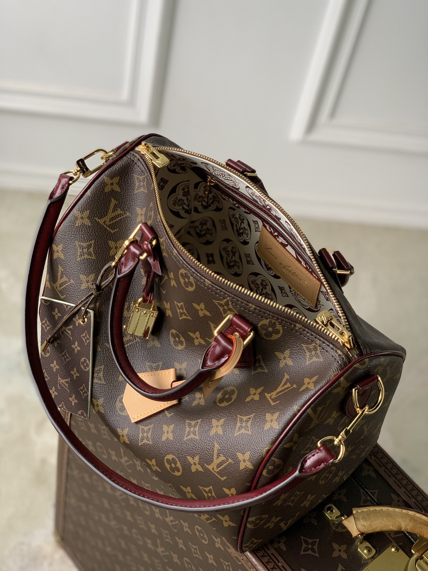 LV 原單 女款 老花手提包 紅色拼接設計 經典通勤款| 7 LV 原單 女款 老花手提包 紅色拼接設計 經典通勤款
