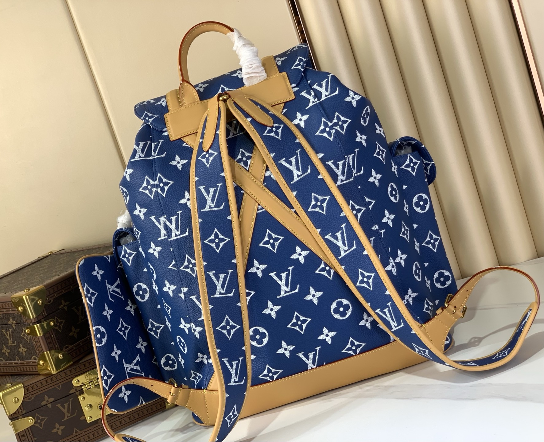 LV 高仿 女款 後背包 藍色印花設計 個性潮流款| 13 LV 高仿 女款 後背包 藍色印花設計 個性潮流款
