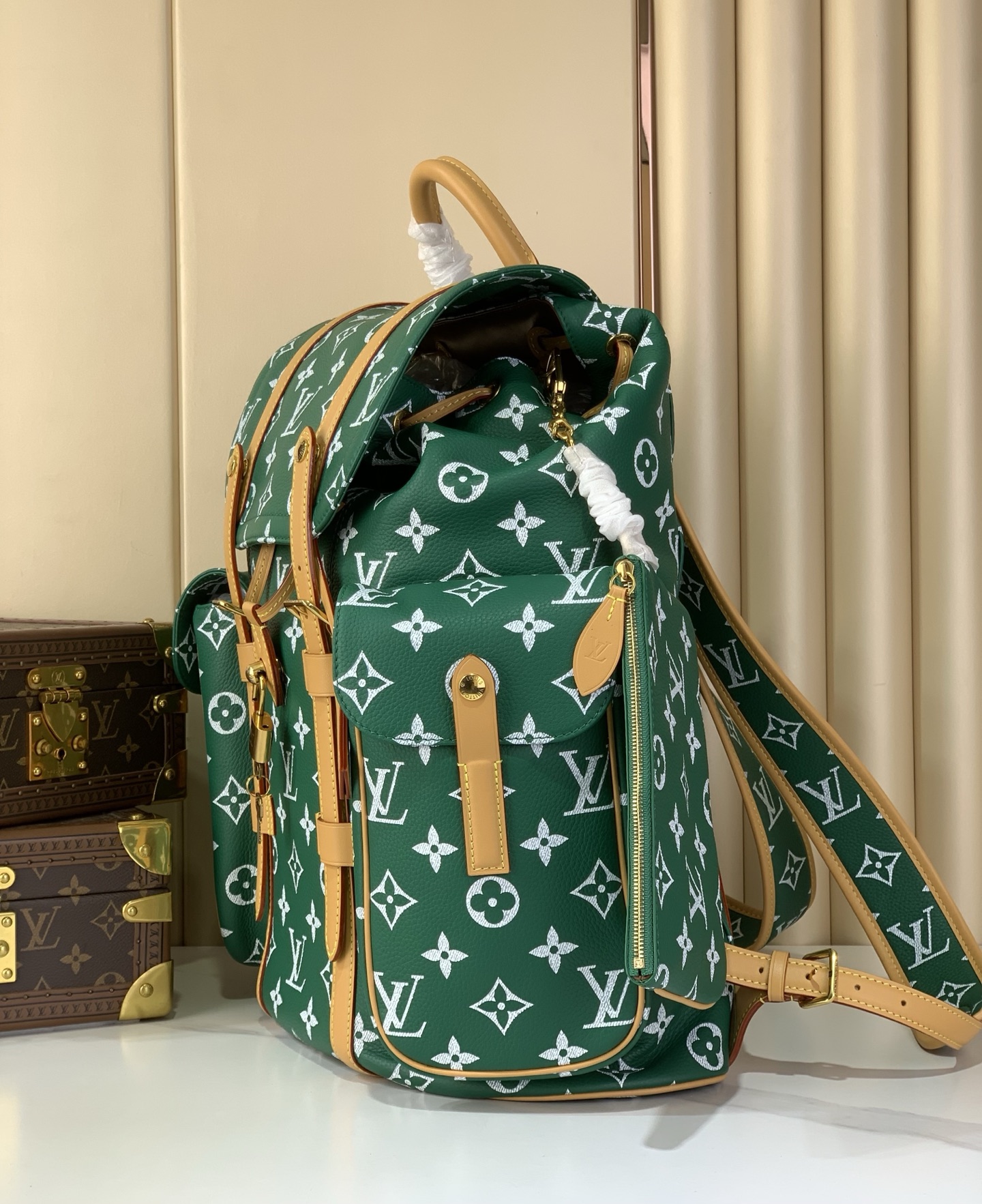 LV A貨 女款 後背包 绿色經典老花設計 多口袋大容量款| 14 LV A貨 女款 後背包 绿色經典老花設計 多口袋大容量款
