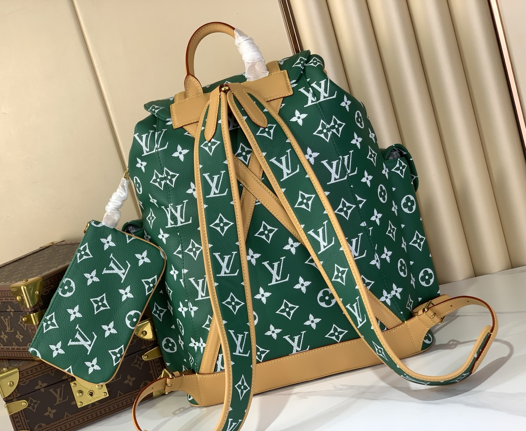 LV A貨 女款 後背包 绿色經典老花設計 多口袋大容量款| 13 LV A貨 女款 後背包 绿色經典老花設計 多口袋大容量款