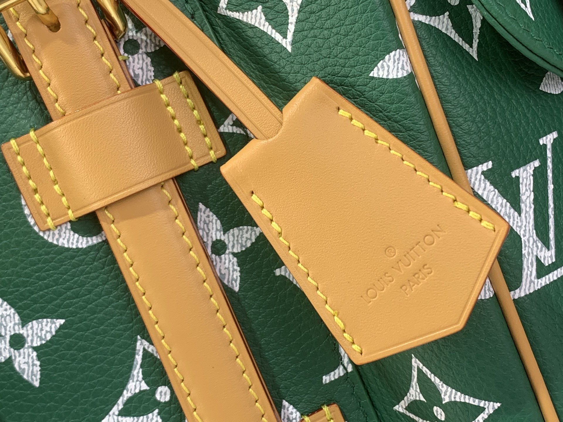 LV A貨 女款 後背包 绿色經典老花設計 多口袋大容量款| 10 LV A貨 女款 後背包 绿色經典老花設計 多口袋大容量款