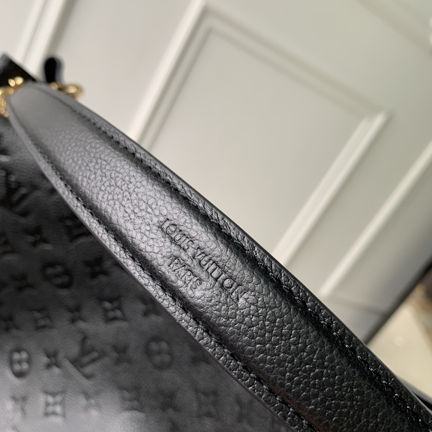 LV A貨 女款 單肩包 經典弧形設計 百搭日常款| 9 LV A貨 女款 單肩包 經典弧形設計 百搭日常款