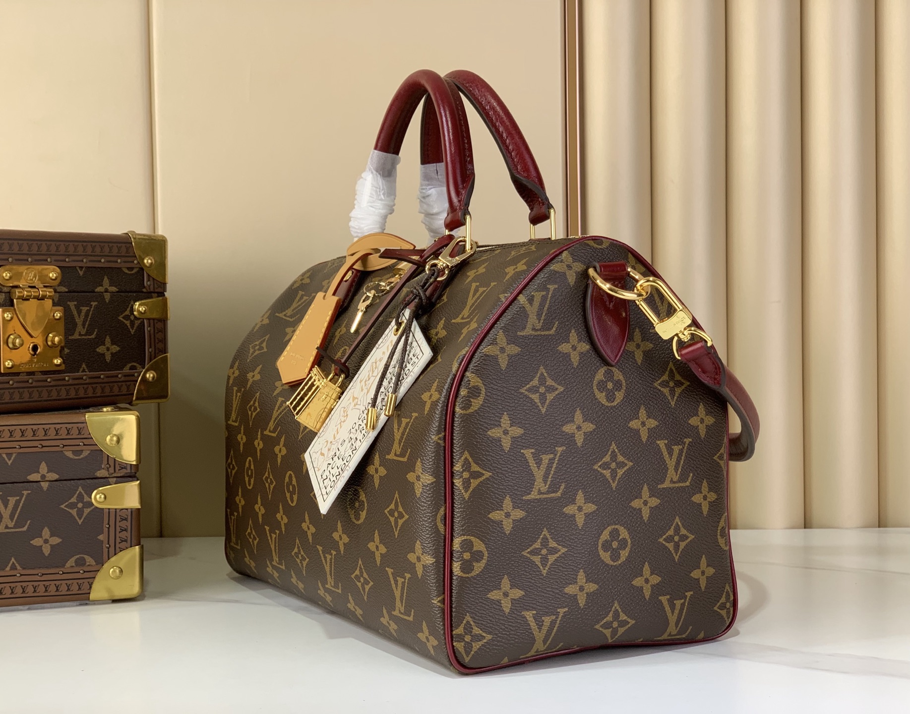 LV 高仿 女款 手提旅行包 經典老花設計 大容量款| 14 LV 高仿 女款 手提旅行包 經典老花設計 大容量款
