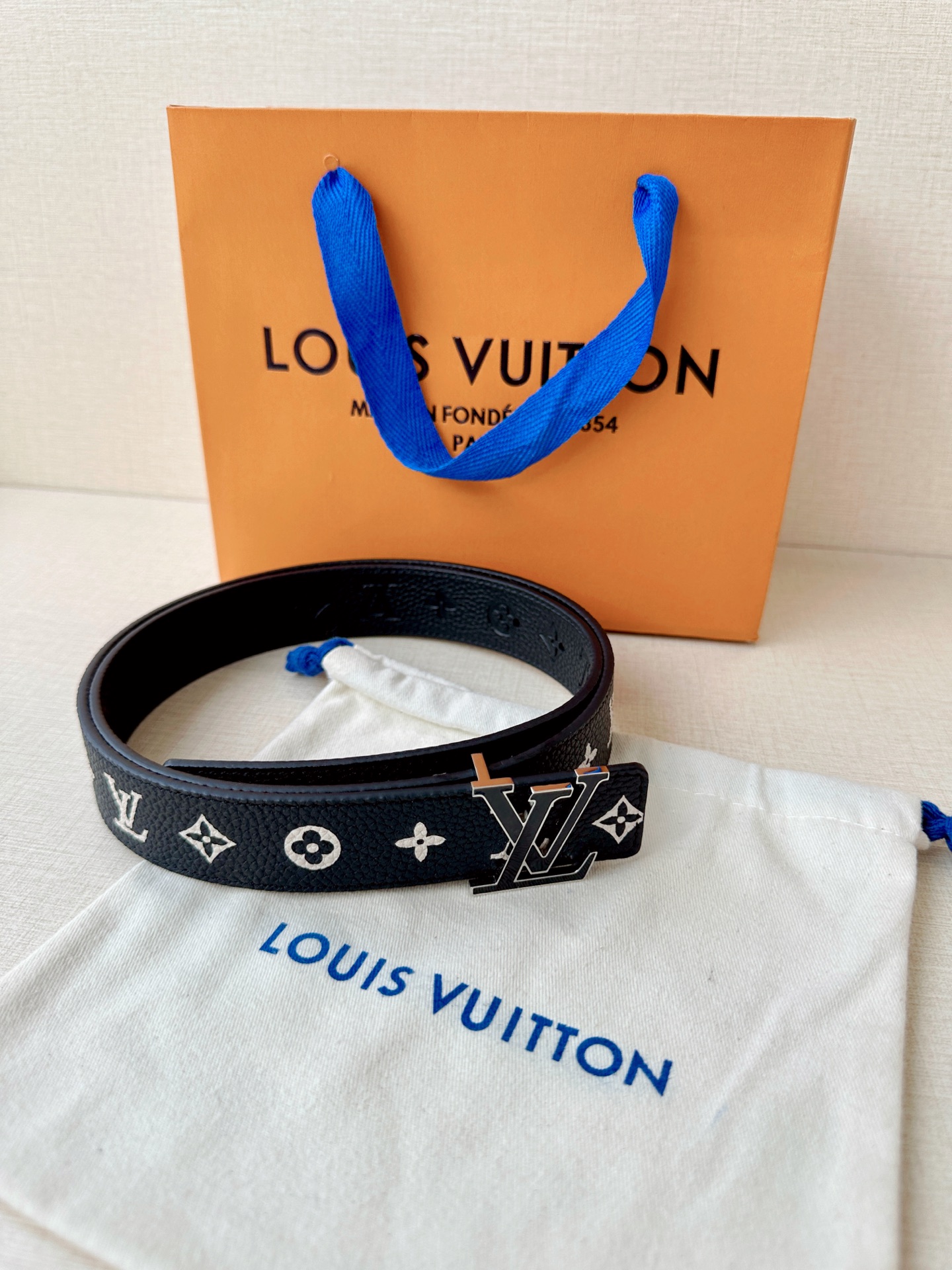 LV 高仿 男款 雙面黑灰老花LV扣皮帶 3.4cm精品鋼扣 商務休閒百搭款| 13 LV 高仿 男款 雙面黑灰老花LV扣皮帶 3.4cm精品鋼扣 商務休閒百搭款