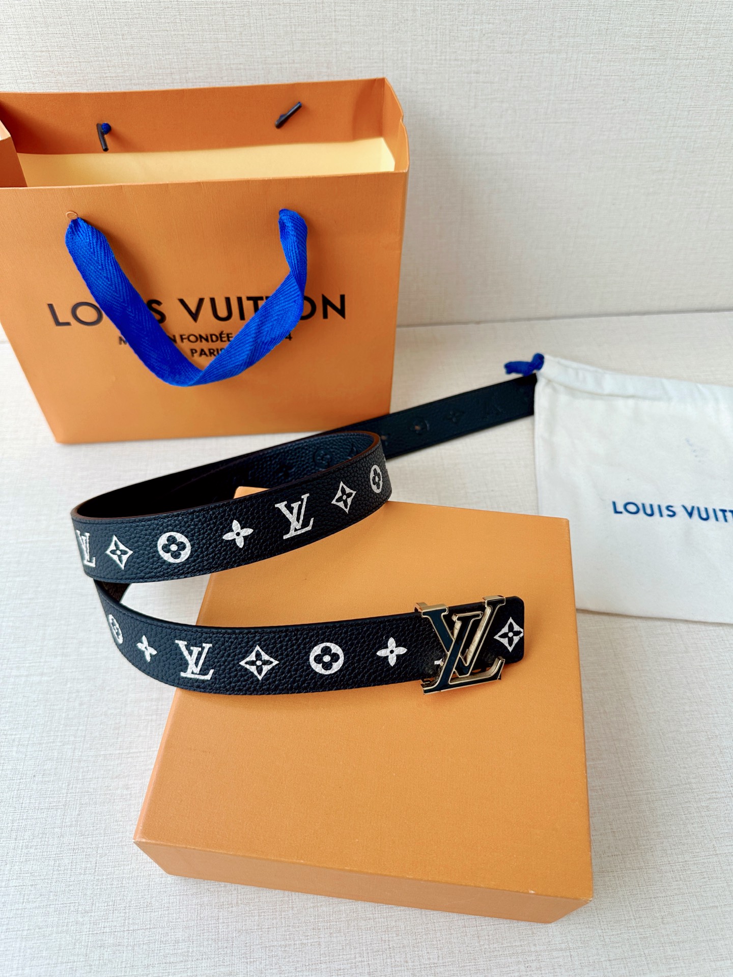 LV 高仿 男款 雙面黑灰老花LV扣皮帶 3.4cm精品鋼扣 商務休閒百搭款| 11 LV 高仿 男款 雙面黑灰老花LV扣皮帶 3.4cm精品鋼扣 商務休閒百搭款