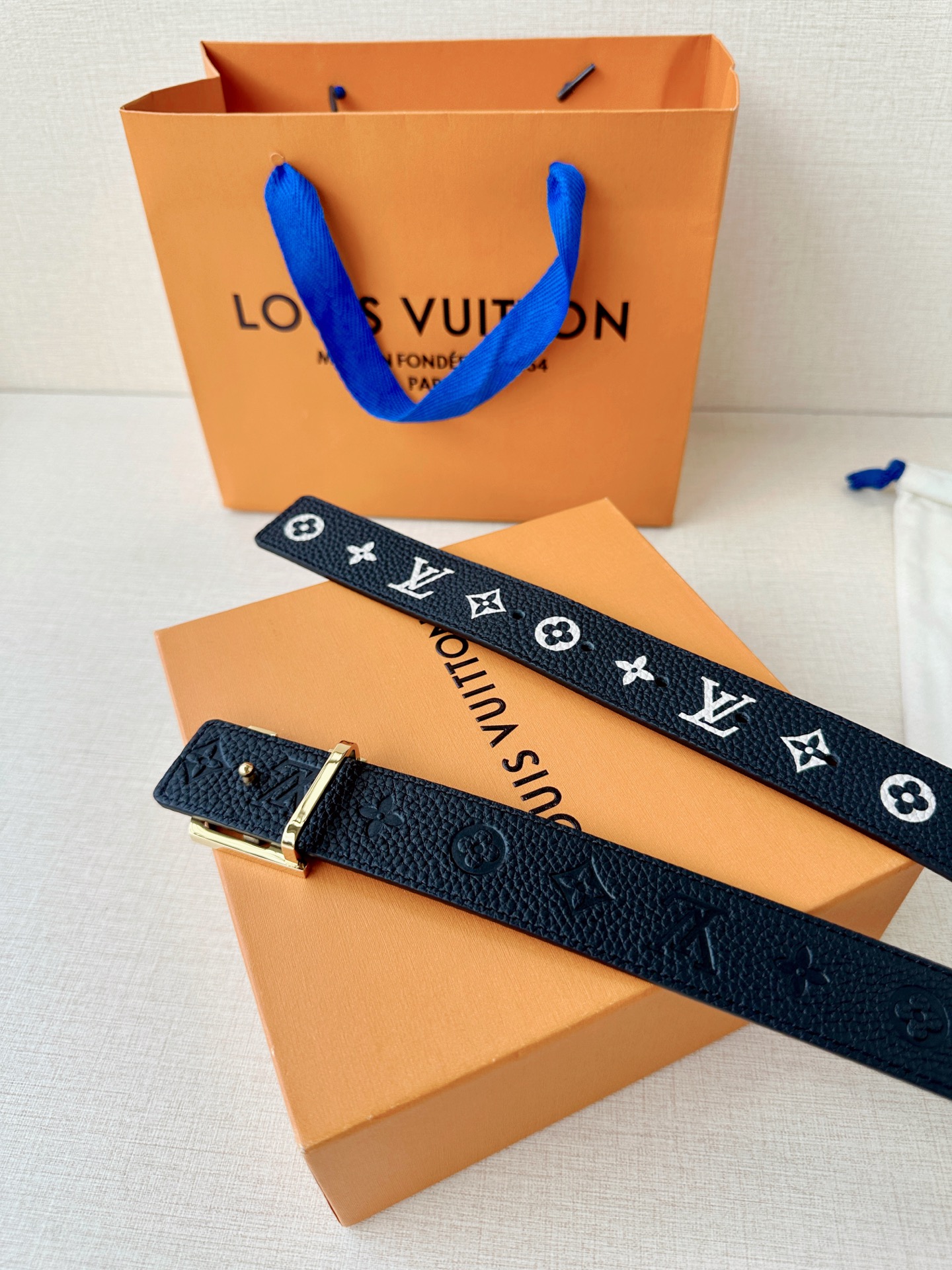 LV 高仿 男款 雙面黑灰老花LV扣皮帶 3.4cm精品鋼扣 商務休閒百搭款| 8 LV 高仿 男款 雙面黑灰老花LV扣皮帶 3.4cm精品鋼扣 商務休閒百搭款