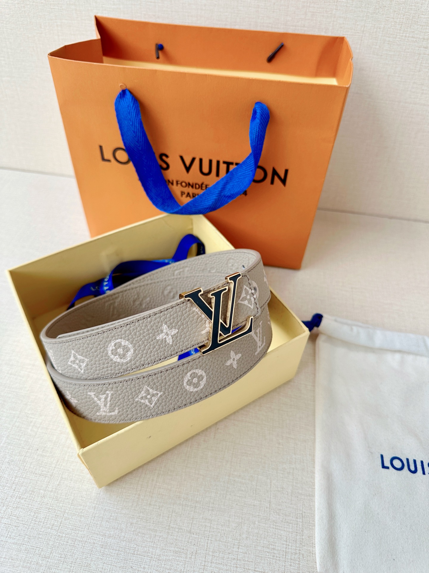 LV 高仿 男款 雙面米白老花LV扣皮帶 3.4cm清新高級精品皮帶| 11 LV 高仿 男款 雙面米白老花LV扣皮帶 3.4cm清新高級精品皮帶