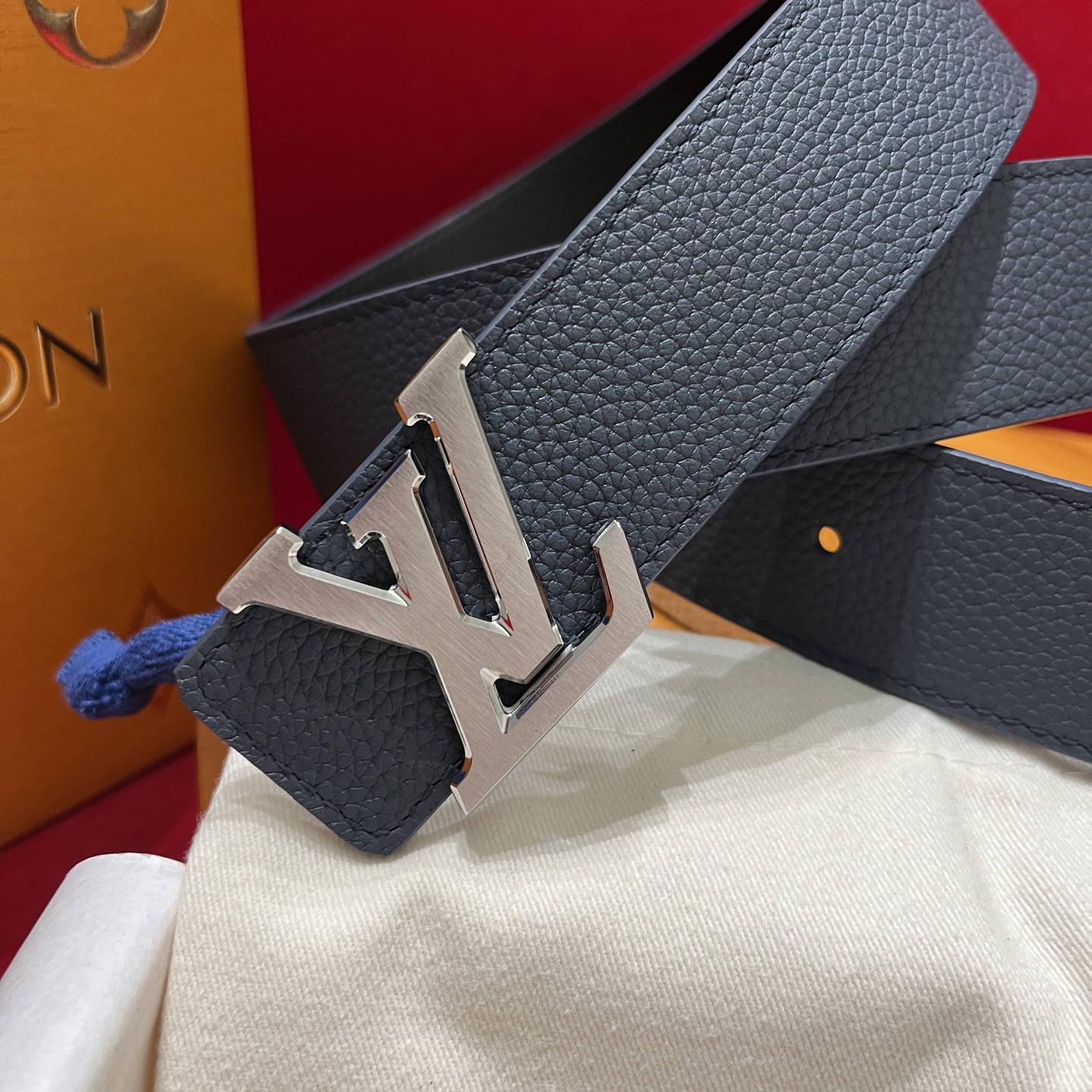 LV 高仿 男款雙面皮革皮帶 LV字母扣百搭商務休閒款| 7 LV 高仿 男款雙面皮革皮帶 LV字母扣百搭商務休閒款