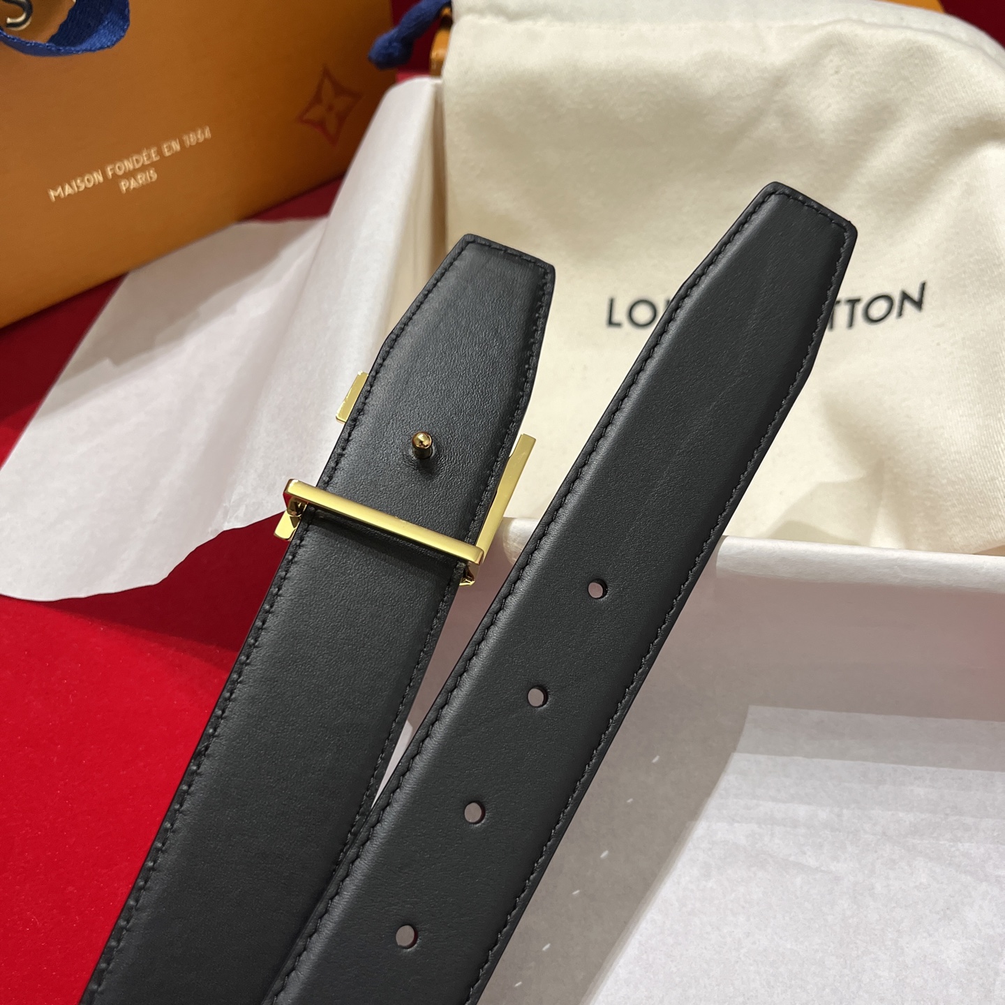 LV 一比一 男款經典老花皮帶 LV字母扣頭時尚休閒款| 11 LV 一比一 男款經典老花皮帶 LV字母扣頭時尚休閒款