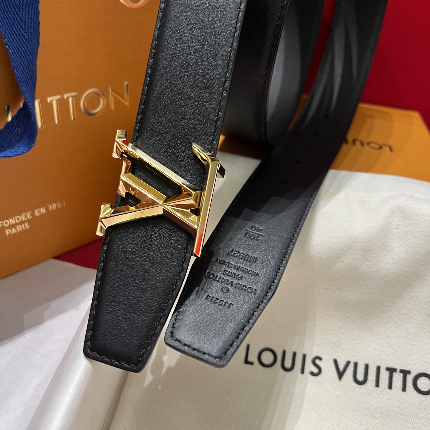 LV 一比一 男款經典老花皮帶 LV字母扣頭時尚休閒款| 7 LV 一比一 男款經典老花皮帶 LV字母扣頭時尚休閒款