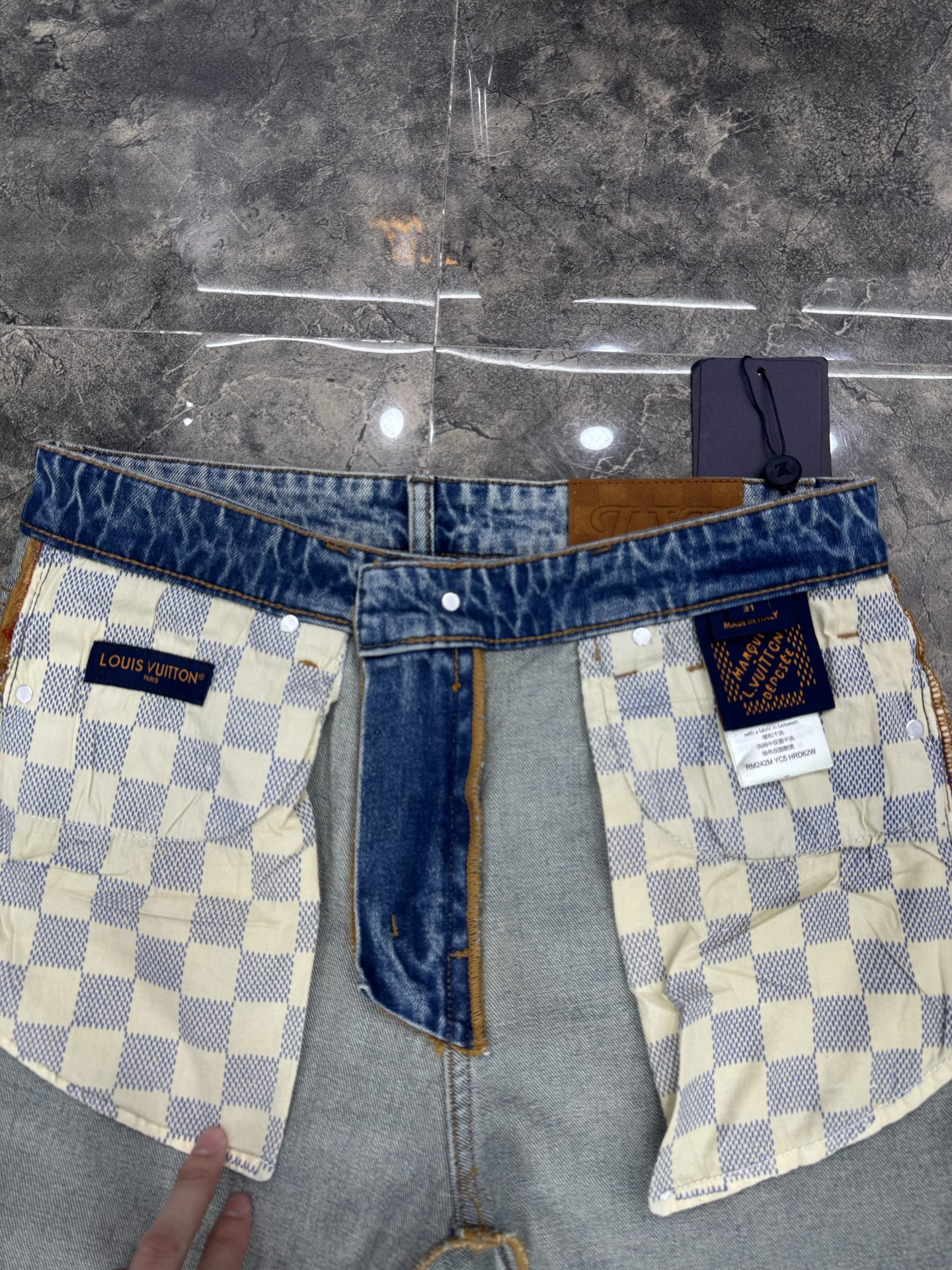 LV 高仿 男款 刺繡圖案牛仔褲 復古藝術風百搭長褲| 7 LV 高仿 男款 刺繡圖案牛仔褲 復古藝術風百搭長褲