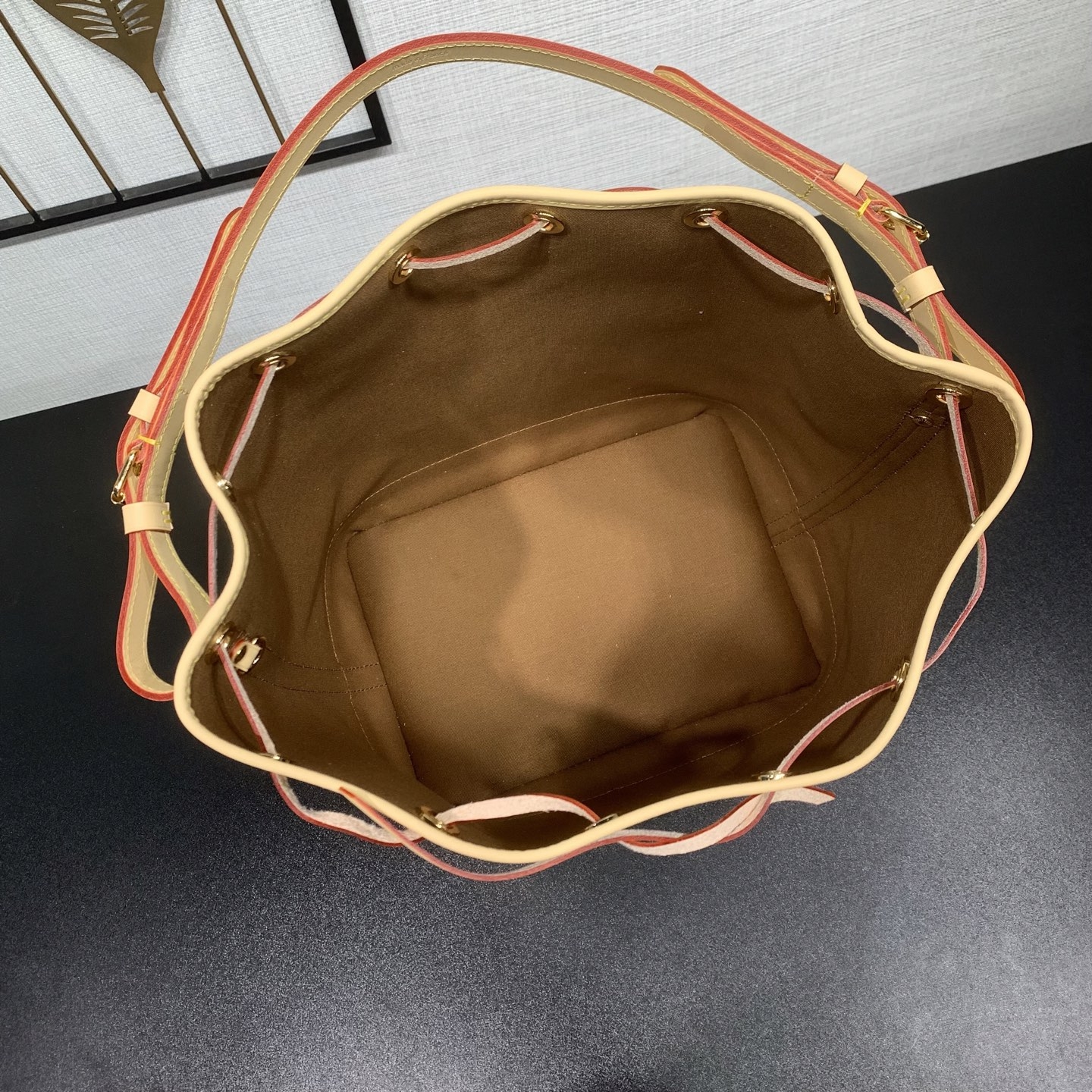 LV原單Noé水桶包評測：經典老花單肩斜背包的設計與實用解析