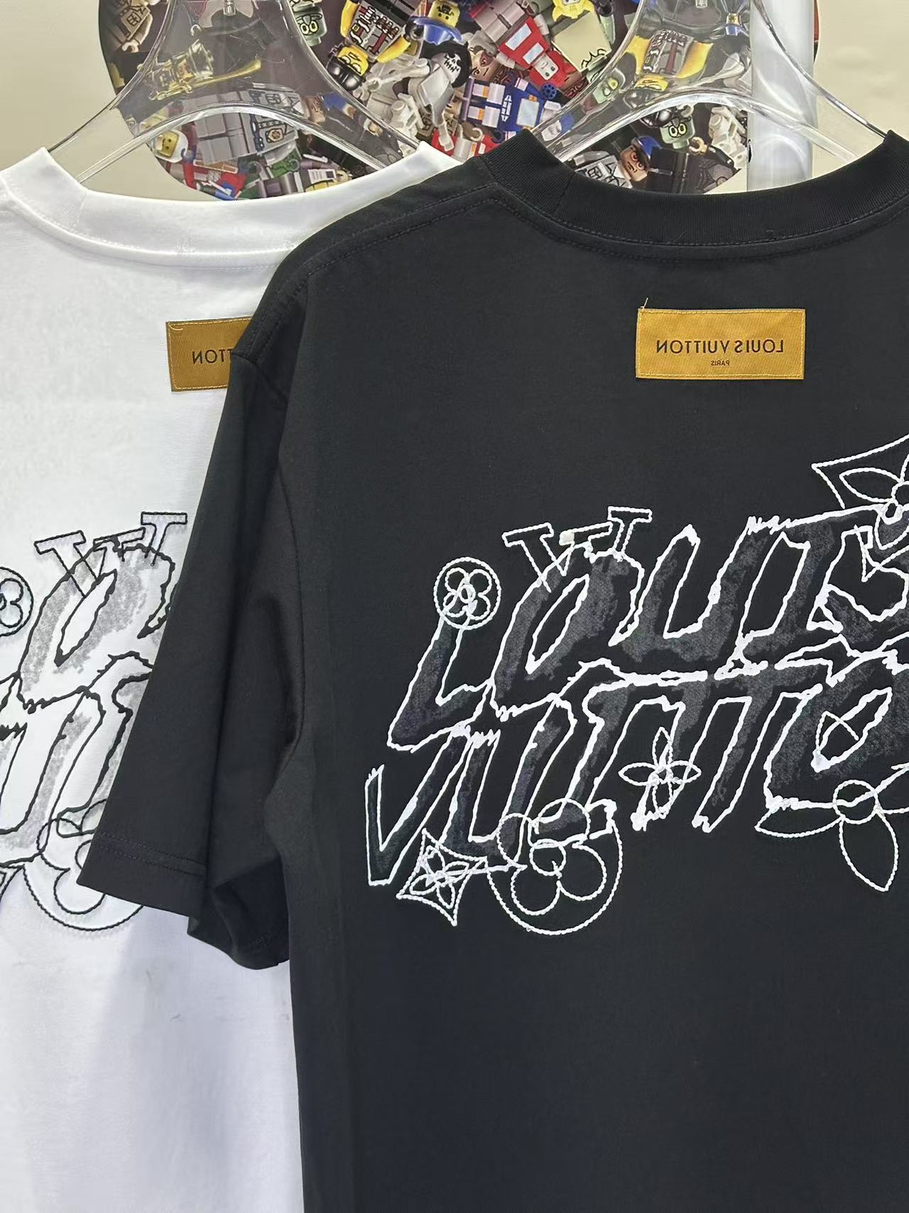 LV 原單 男款 Monogram圖騰短袖T恤 簡約休閒款| 10 LV 原單 男款 Monogram圖騰短袖T恤 簡約休閒款