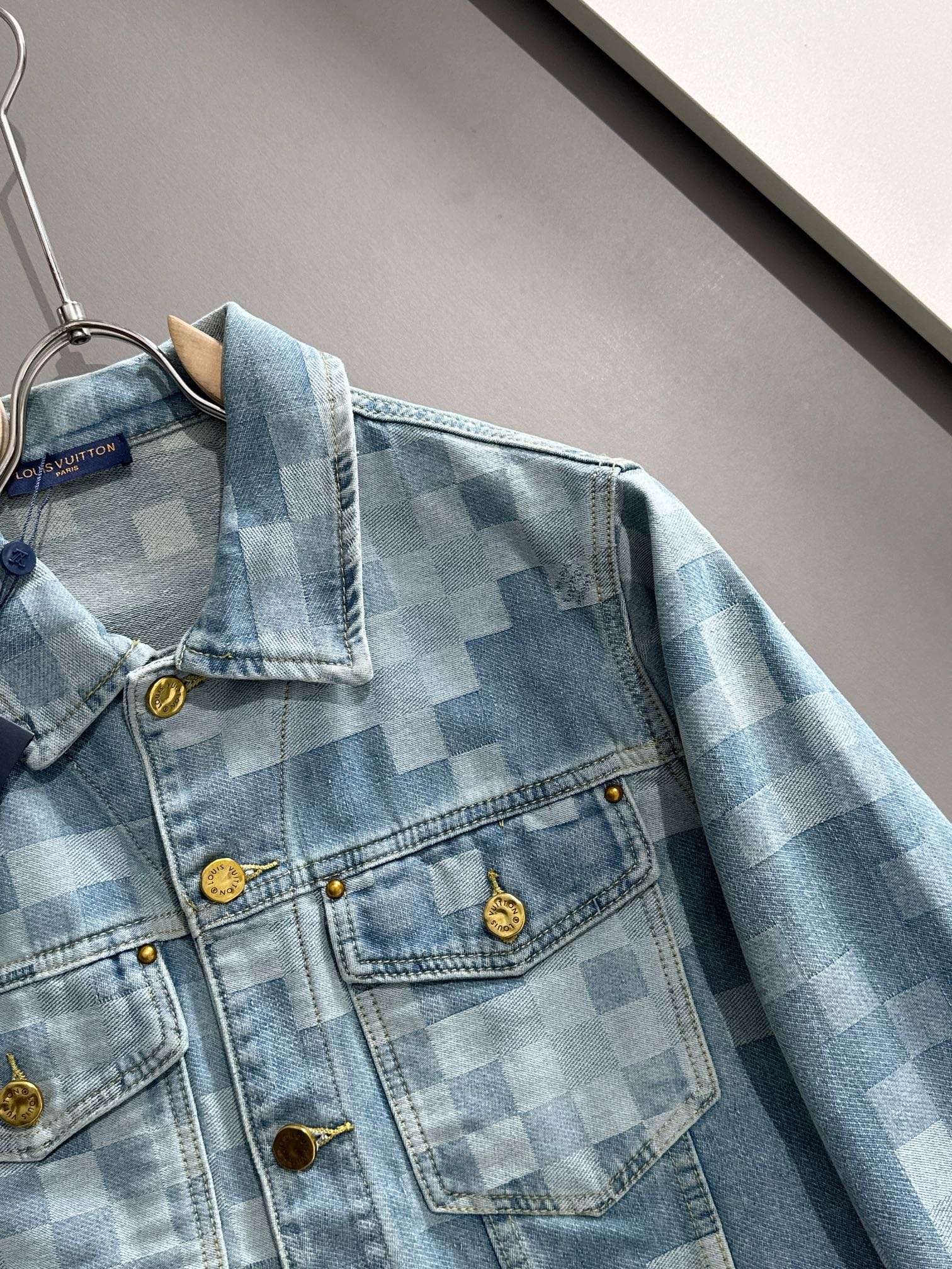 LV 一比一 男款 Monogram提花短袖T恤 潮流休閒款| 14 LV 一比一 男款 Monogram提花短袖T恤 潮流休閒款