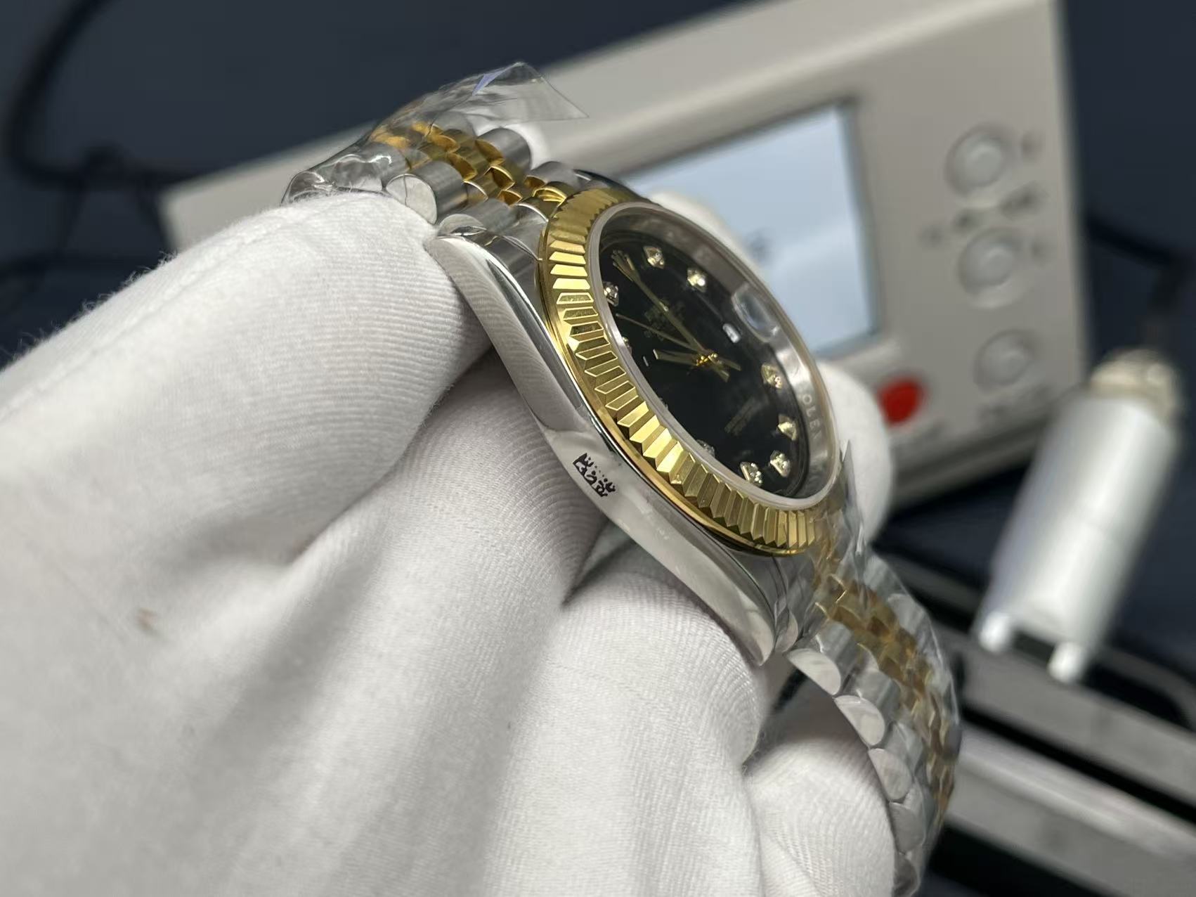 Rolex 高仿 男款 Datejust 鑽刻玫黑金腕錶 高端款| 11 Rolex 高仿 男款 Datejust 鑽刻玫黑金腕錶 高端款