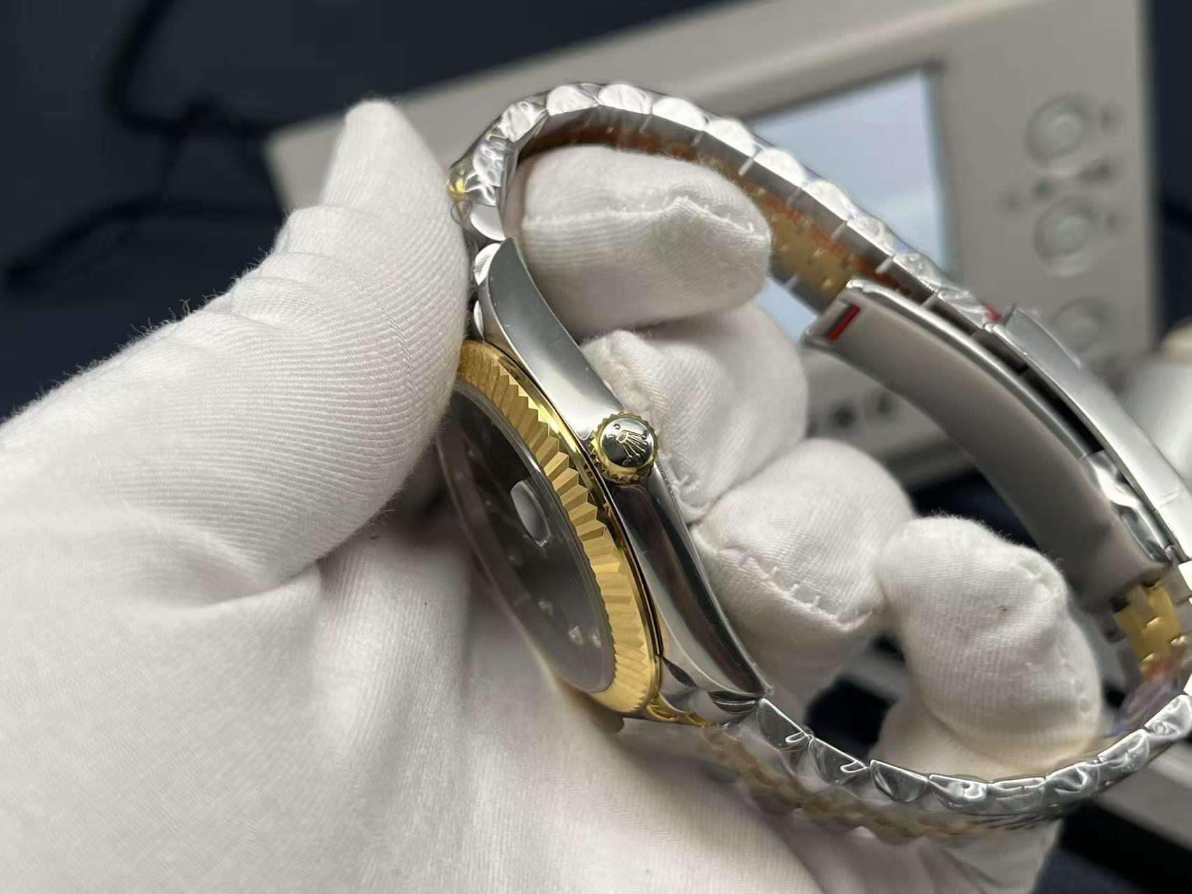 Rolex 高仿 男款 Datejust 鑽刻玫黑金腕錶 高端款| 10 Rolex 高仿 男款 Datejust 鑽刻玫黑金腕錶 高端款