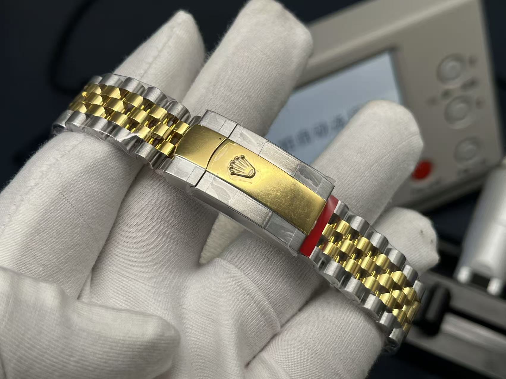 Rolex 高仿 男款 Datejust 鑽刻玫黑金腕錶 高端款| 7 Rolex 高仿 男款 Datejust 鑽刻玫黑金腕錶 高端款
