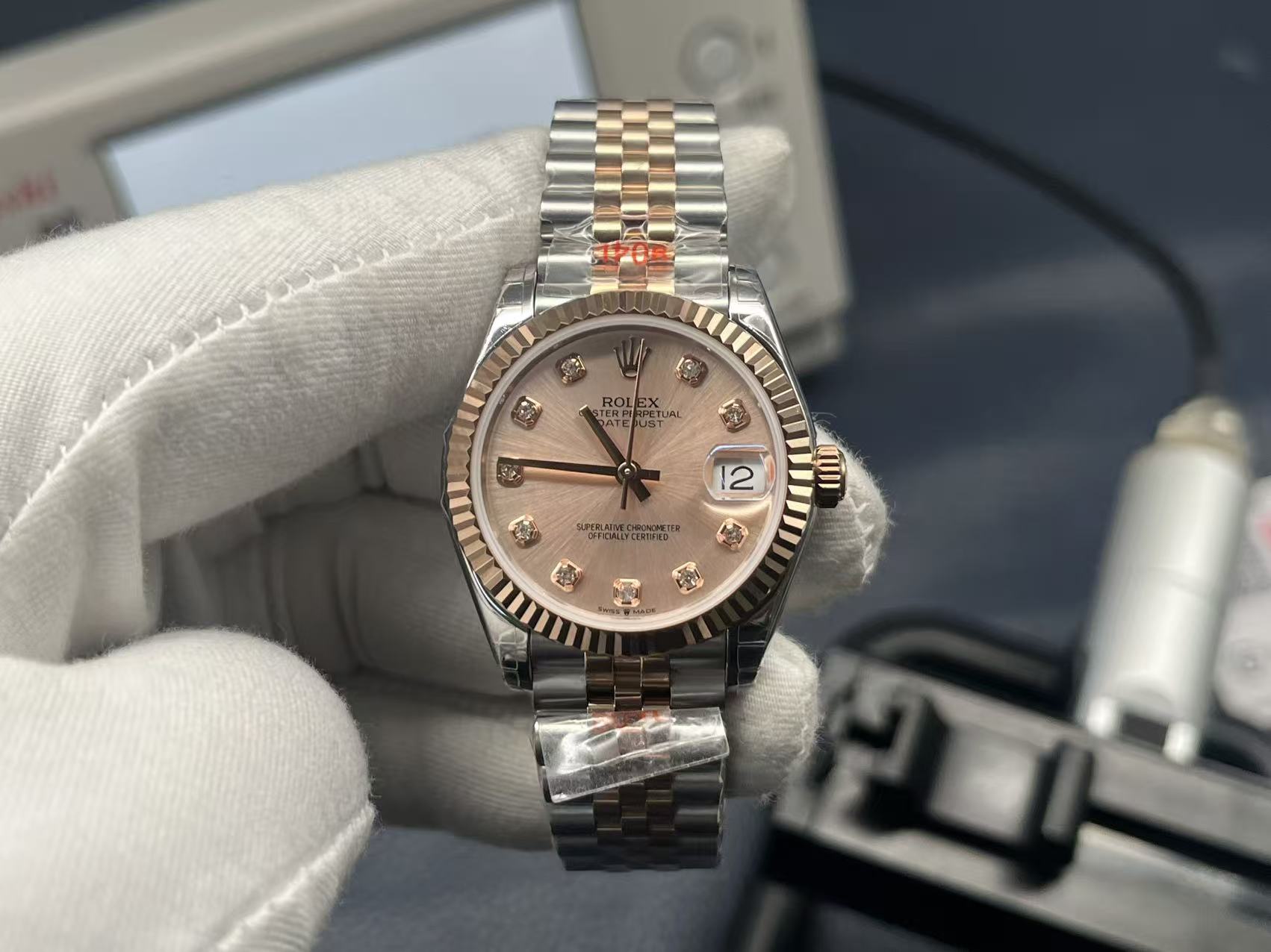 Rolex 一比一 女款 Datejust 粉面鑽刻腕錶 氣質款| 14 Rolex 一比一 女款 Datejust 粉面鑽刻腕錶 氣質款