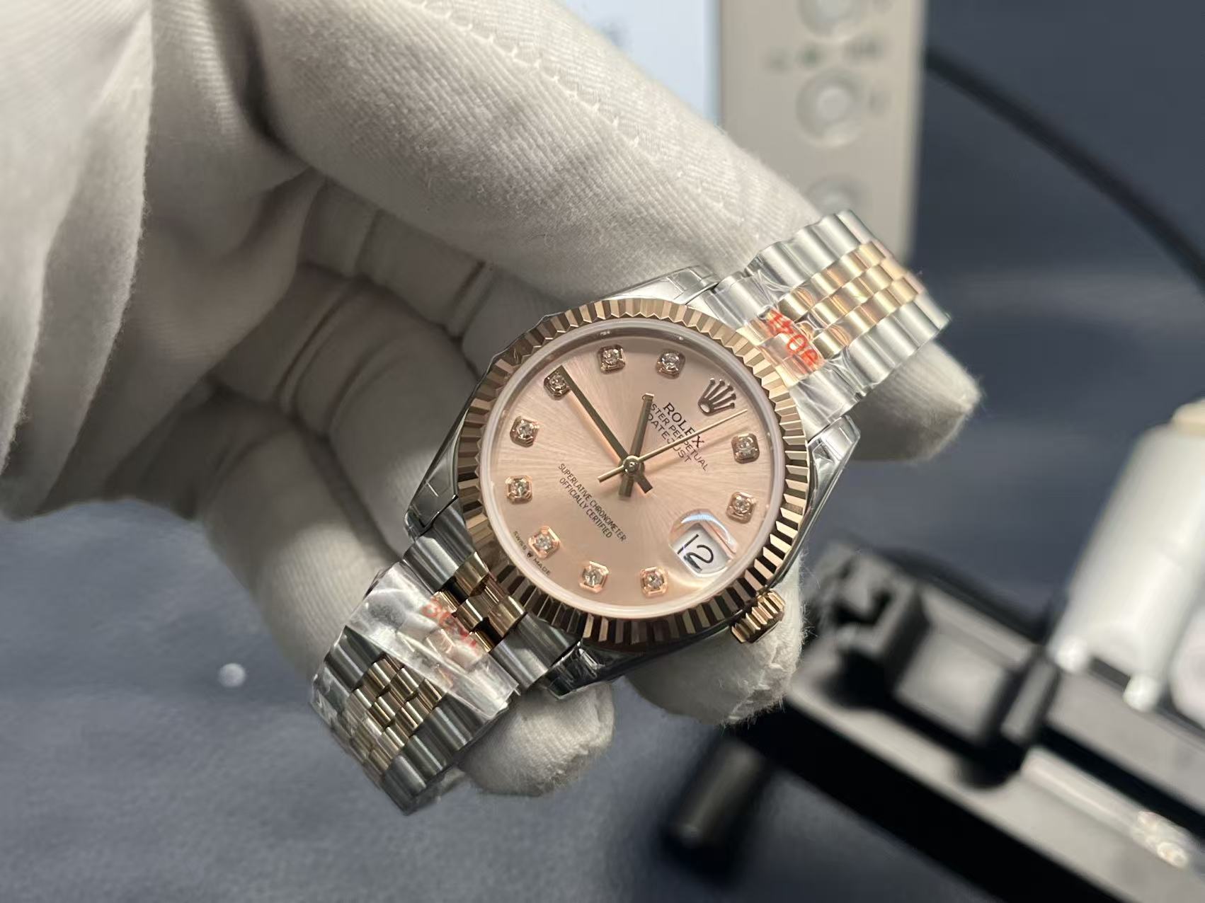Rolex 一比一 女款 Datejust 粉面鑽刻腕錶 氣質款| 13 Rolex 一比一 女款 Datejust 粉面鑽刻腕錶 氣質款