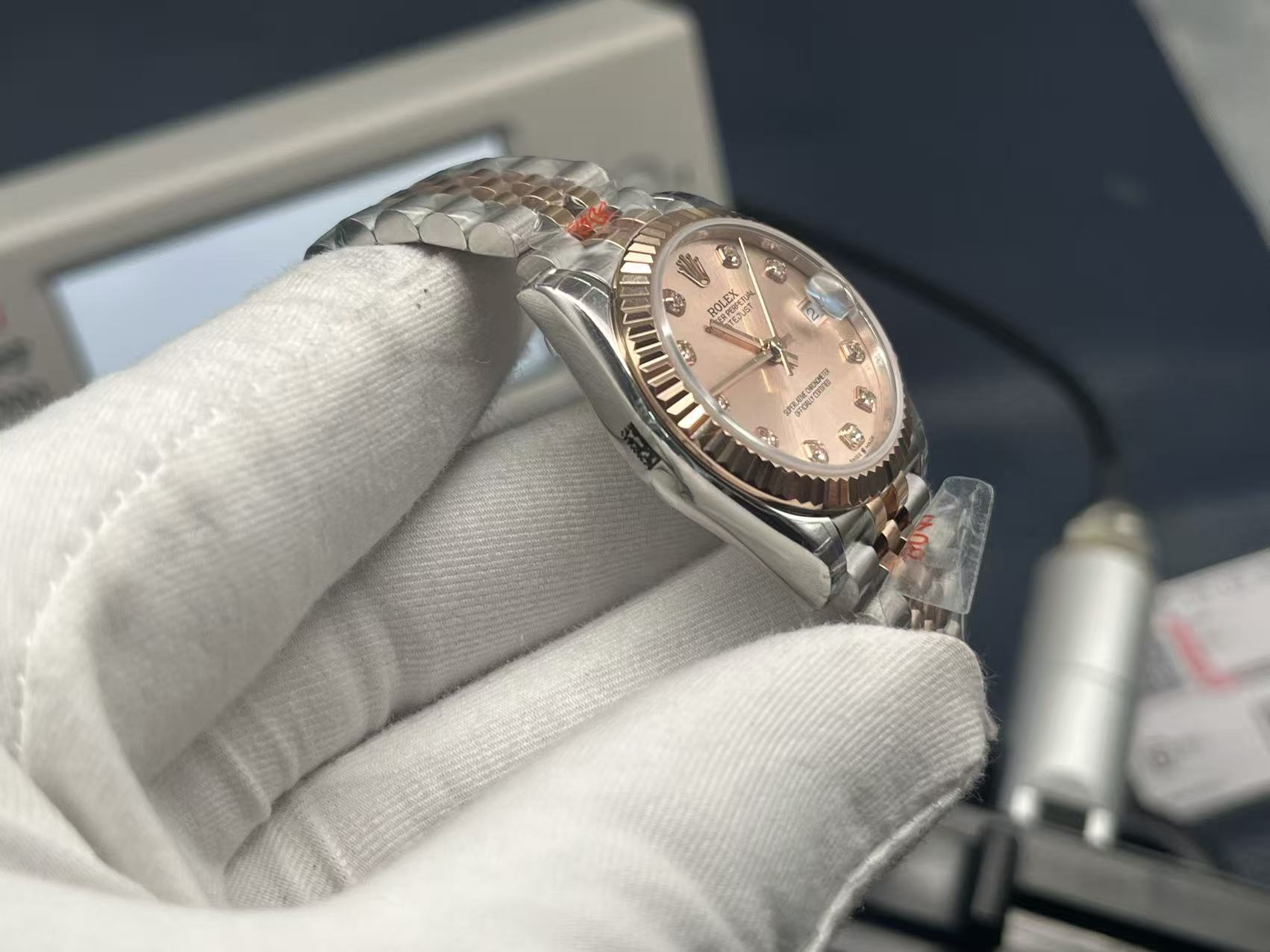 Rolex 一比一 女款 Datejust 粉面鑽刻腕錶 氣質款| 11 Rolex 一比一 女款 Datejust 粉面鑽刻腕錶 氣質款