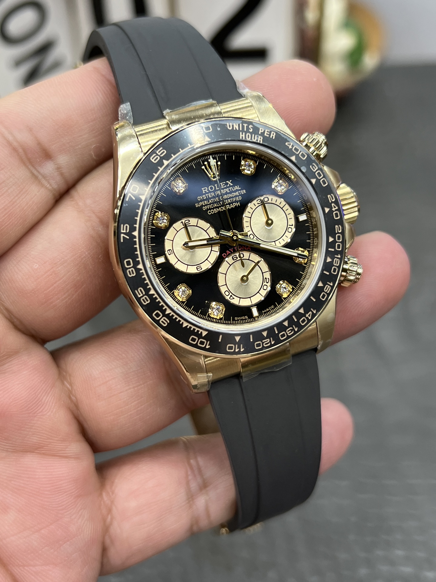 Rolex 高仿 男款 Daytona 黑面鑽刻橡膠帶計時腕錶 高端運動風| 13 Rolex 高仿 男款 Daytona 黑面鑽刻橡膠帶計時腕錶 高端運動風