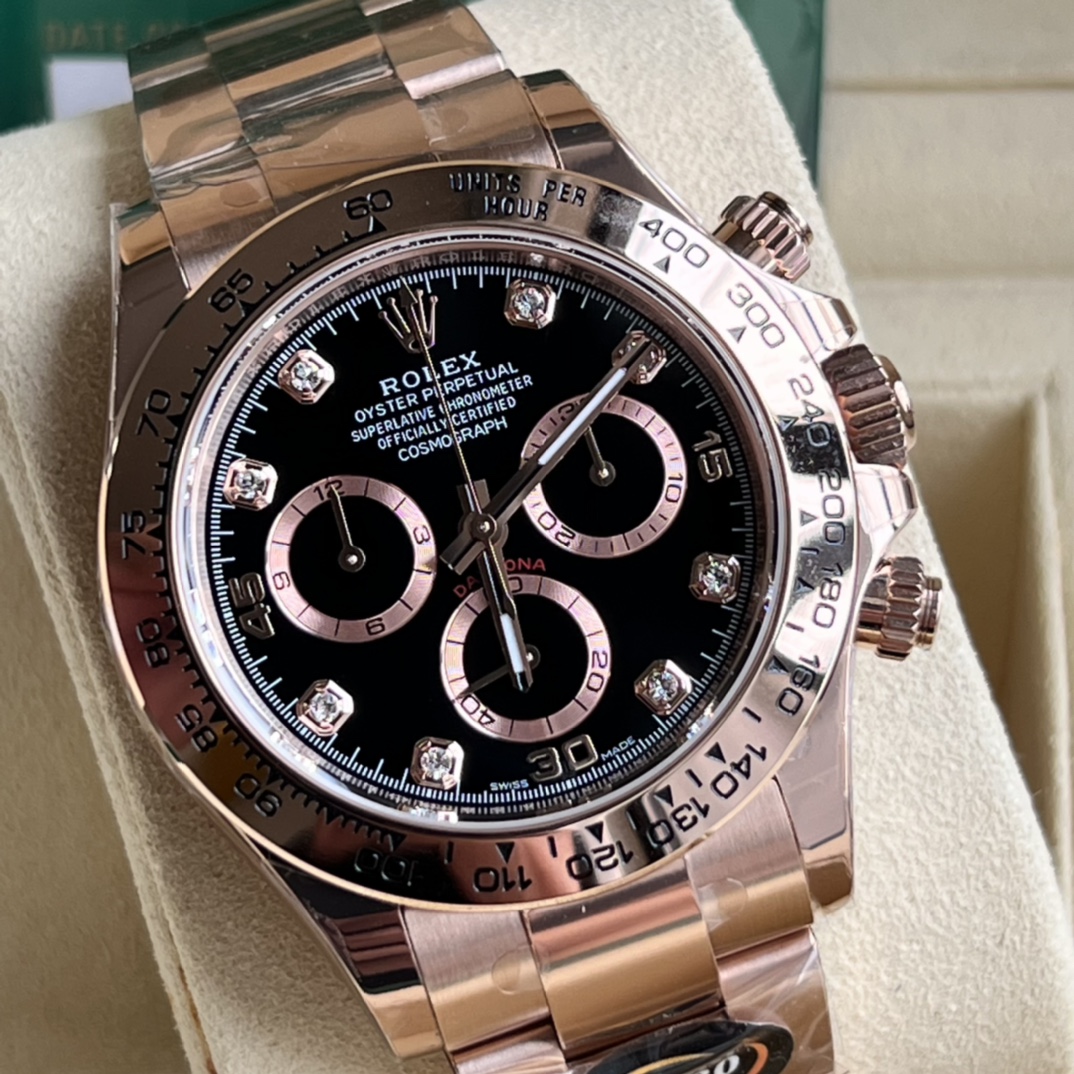 Rolex 高仿 男款 Daytona 玫瑰金黑面鑽刻計時腕錶 奢華潮流款| 12 Rolex 高仿 男款 Daytona 玫瑰金黑面鑽刻計時腕錶 奢華潮流款