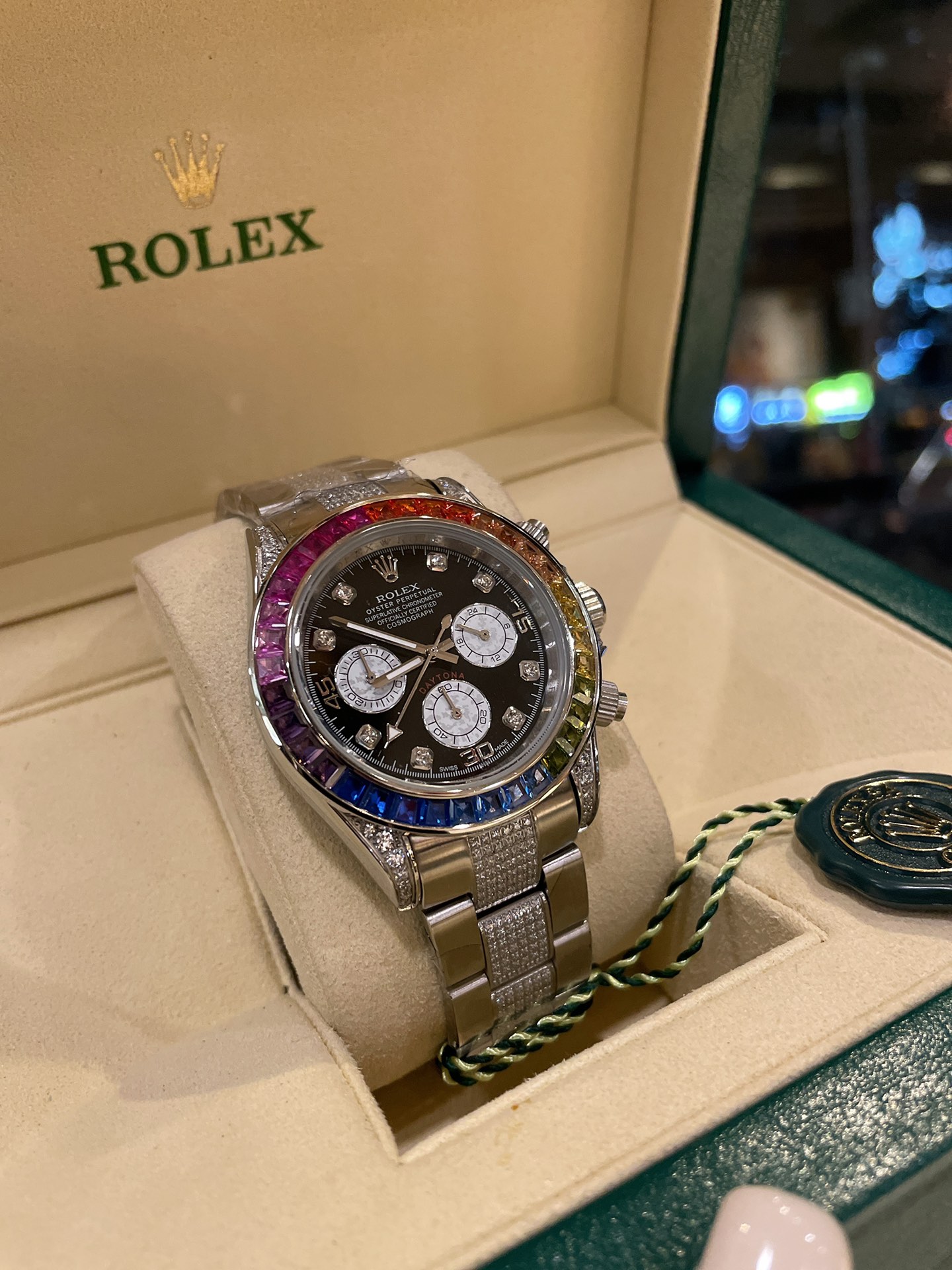 Rolex 原單 男款 Daytona 彩虹圈鑽面計時腕錶 高端奢華收藏款| 14 Rolex 原單 男款 Daytona 彩虹圈鑽面計時腕錶 高端奢華收藏款