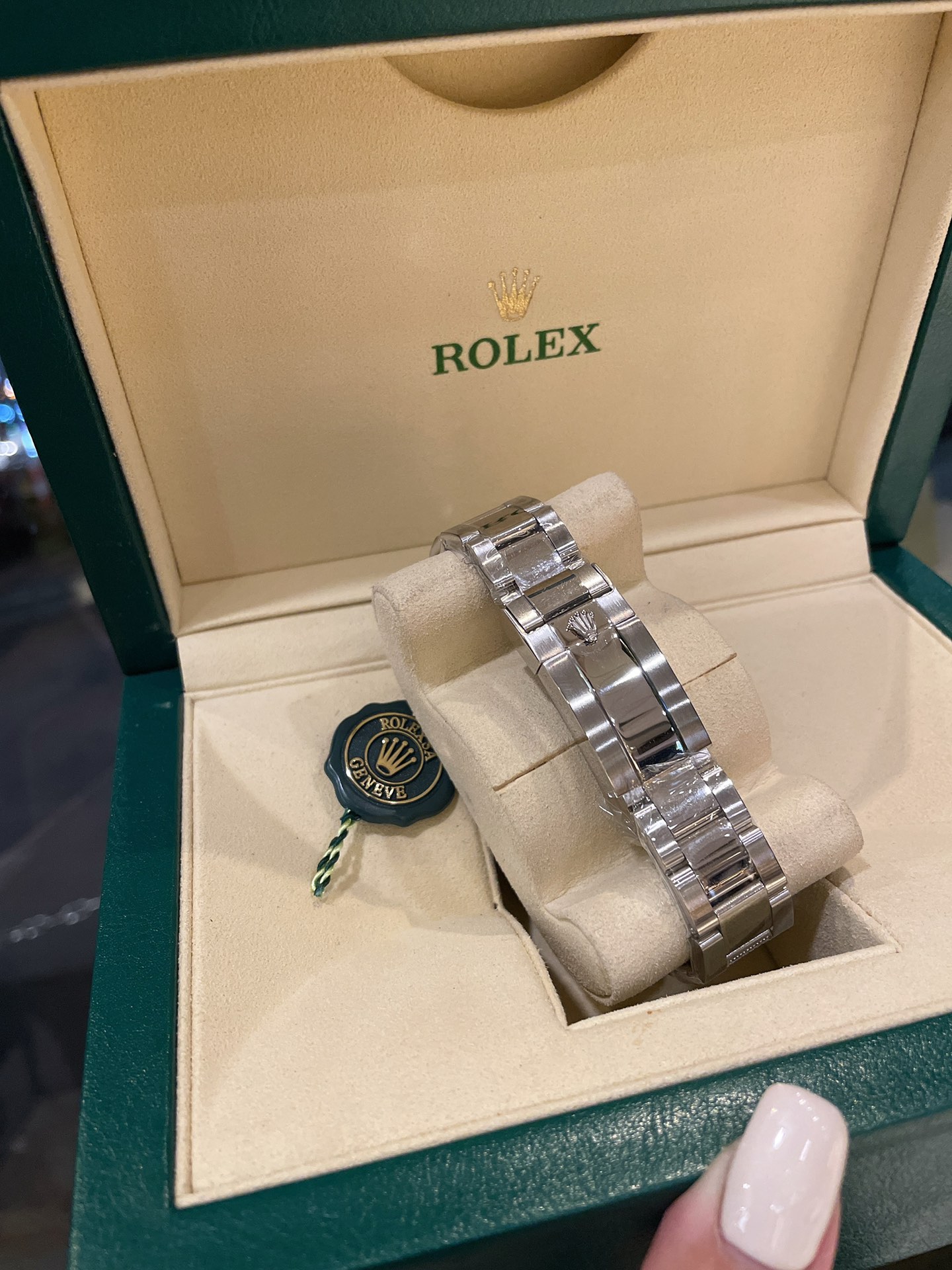 Rolex 原單 男款 Daytona 彩虹圈鑽面計時腕錶 高端奢華收藏款| 12 Rolex 原單 男款 Daytona 彩虹圈鑽面計時腕錶 高端奢華收藏款