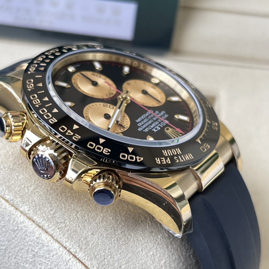 Rolex A貨 男款 Daytona 黑金面橡膠帶計時腕錶 奢華運動風| 11 Rolex A貨 男款 Daytona 黑金面橡膠帶計時腕錶 奢華運動風