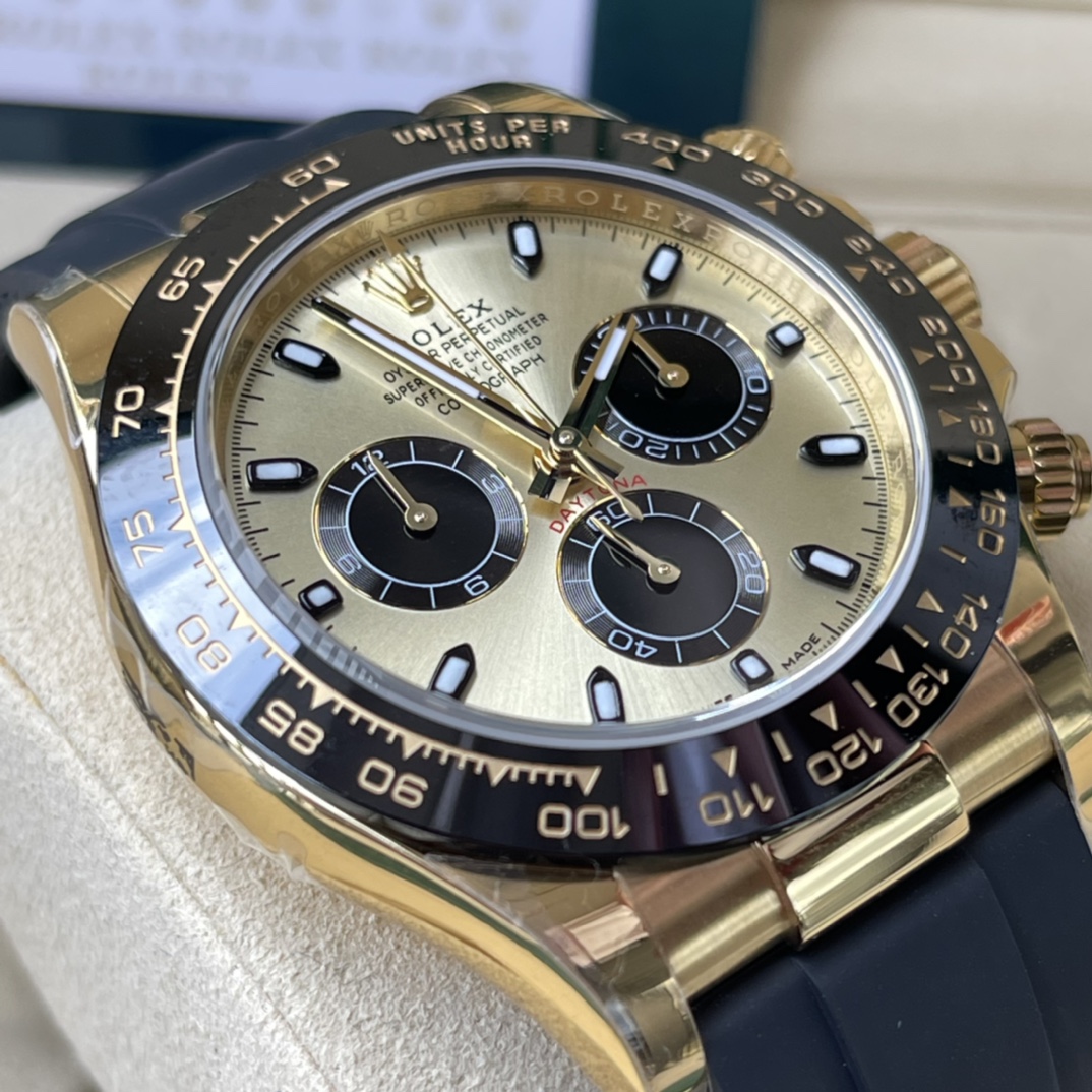 Rolex 高仿 男款 Daytona 黑面金圈橡膠帶計時腕錶 經典運動款| 10 Rolex 高仿 男款 Daytona 黑面金圈橡膠帶計時腕錶 經典運動款
