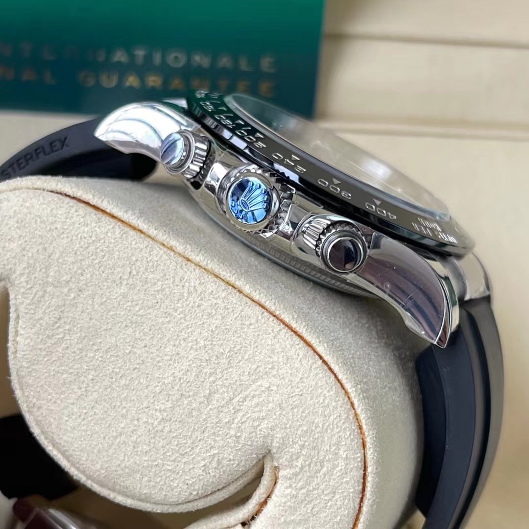 Rolex 一比一 男款 Daytona 熊貓面橡膠帶計時腕錶 經典潮流款| 9 Rolex 一比一 男款 Daytona 熊貓面橡膠帶計時腕錶 經典潮流款