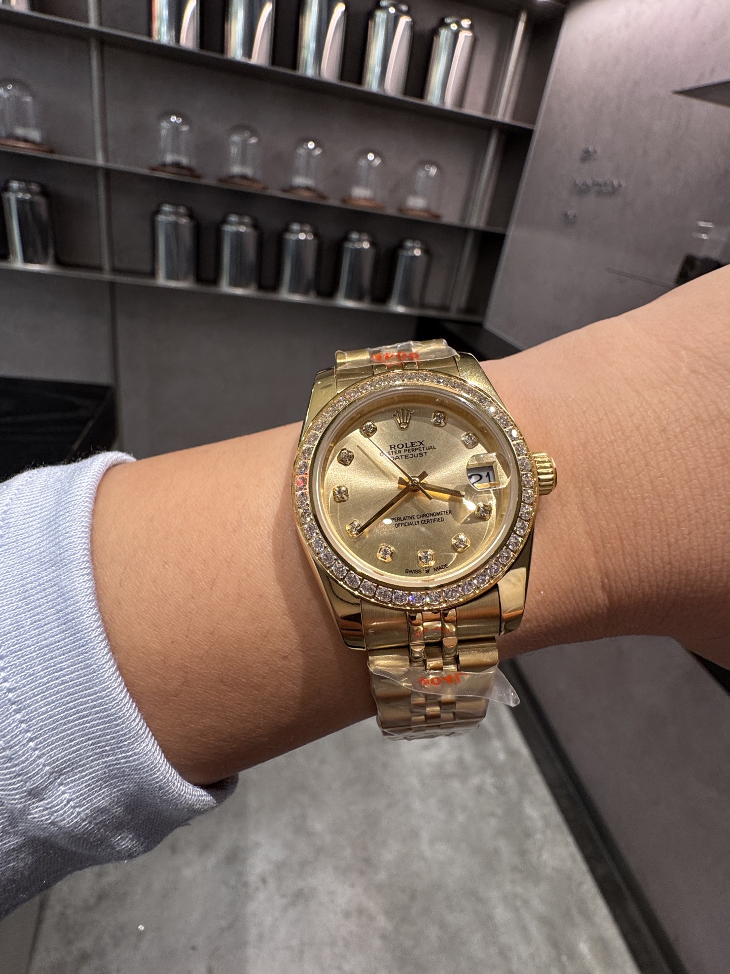 Rolex 高仿 女款 Datejust 鑽圈金面腕錶 奢華氣質款| 10 Rolex 高仿 女款 Datejust 鑽圈金面腕錶 奢華氣質款